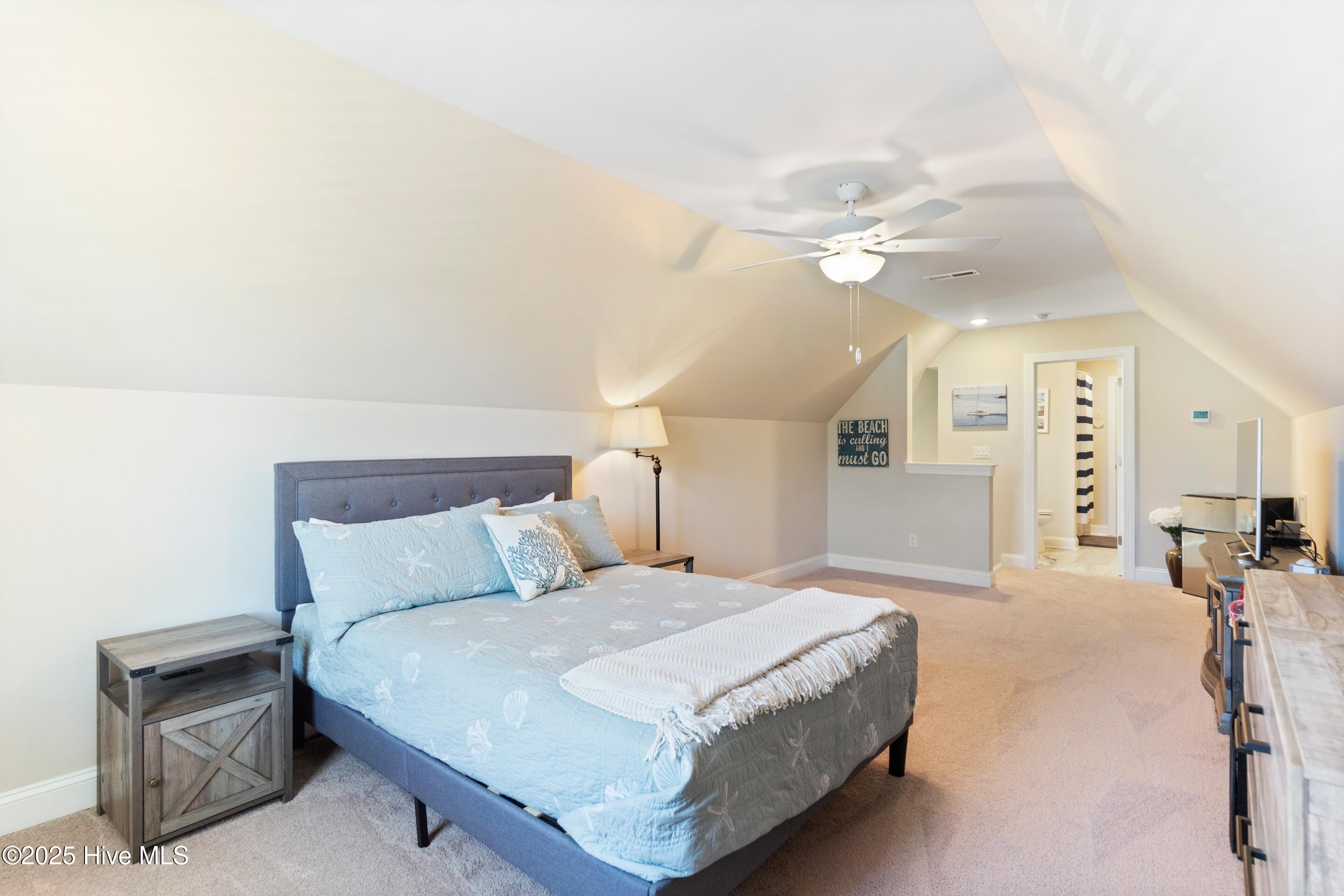 100532334 | Photo 32