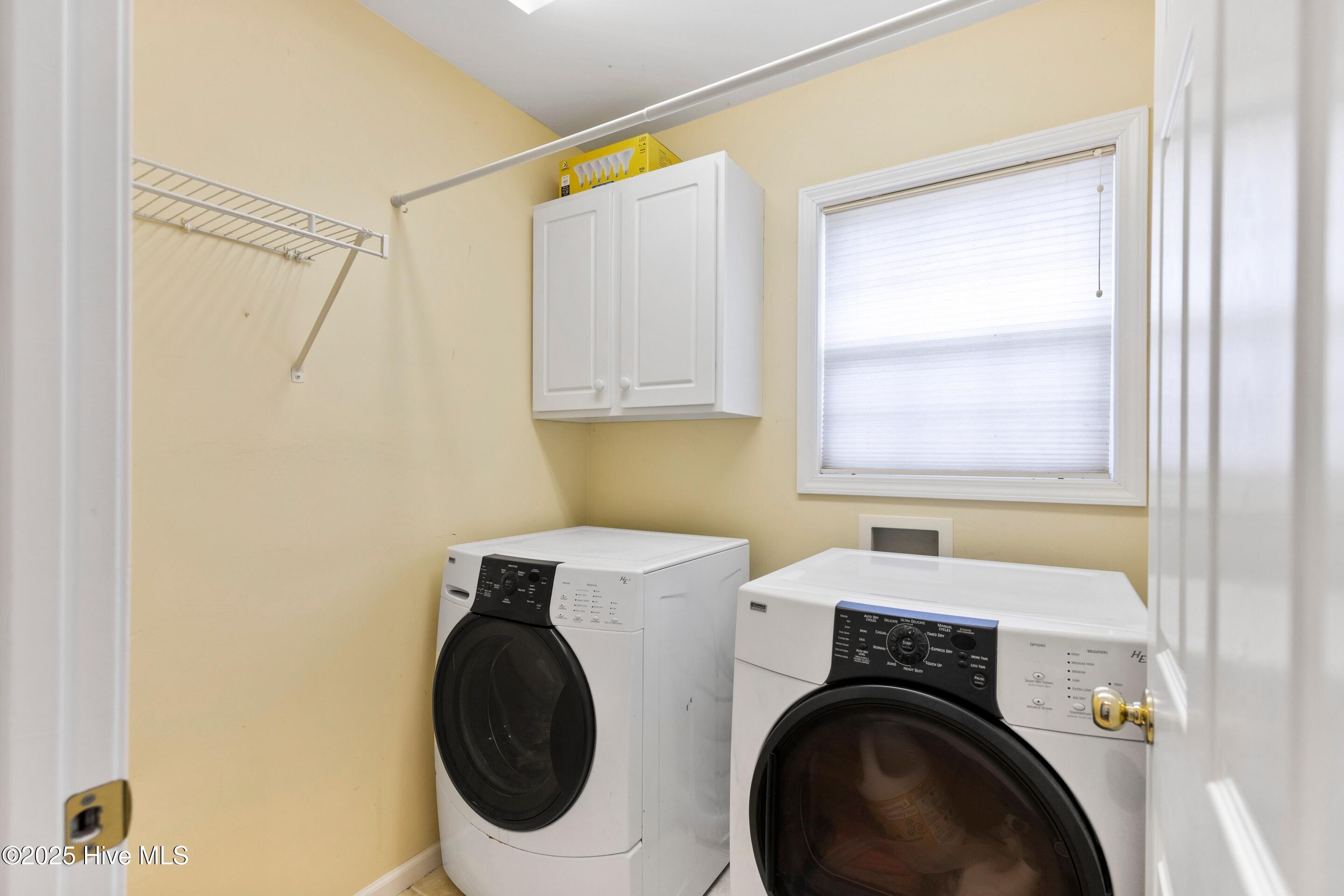 100519382 | Photo 19