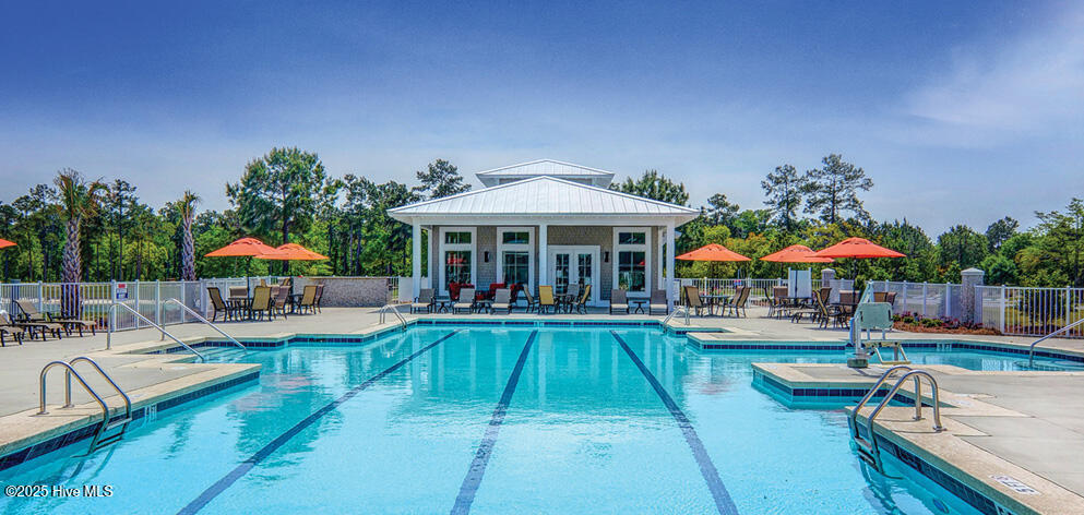 100527117 | Photo 66