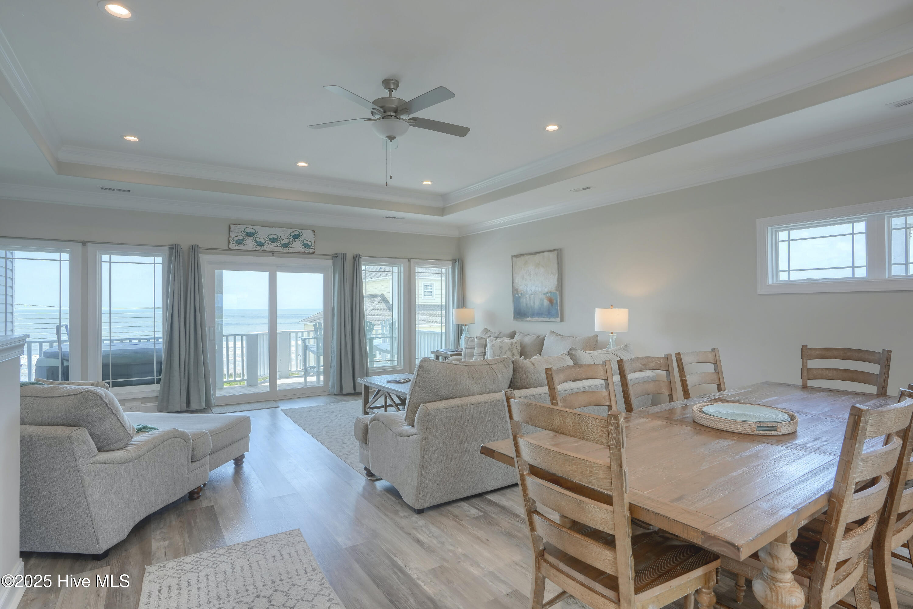 100510415 | Photo 20