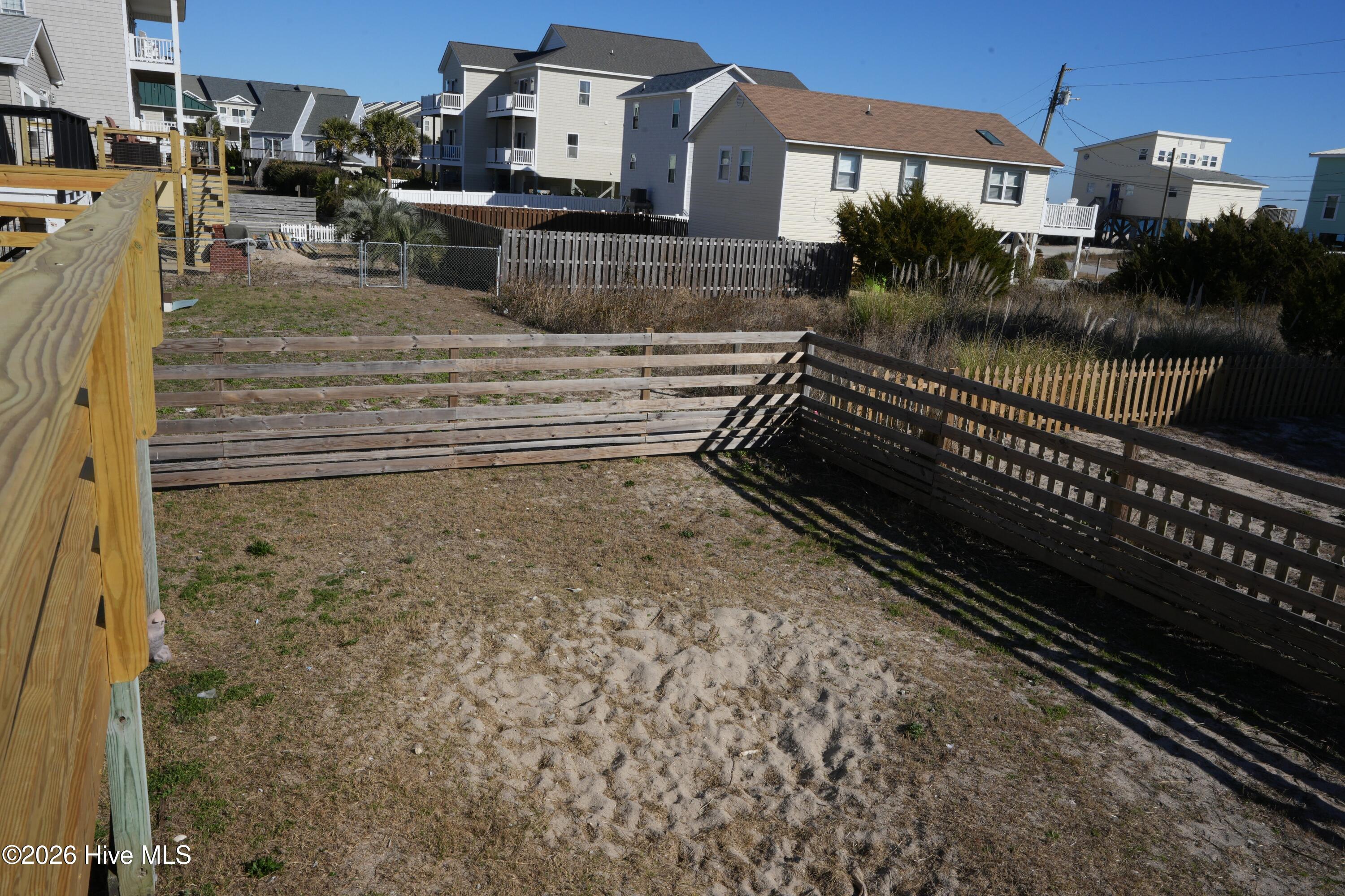 100549379 | Photo 15