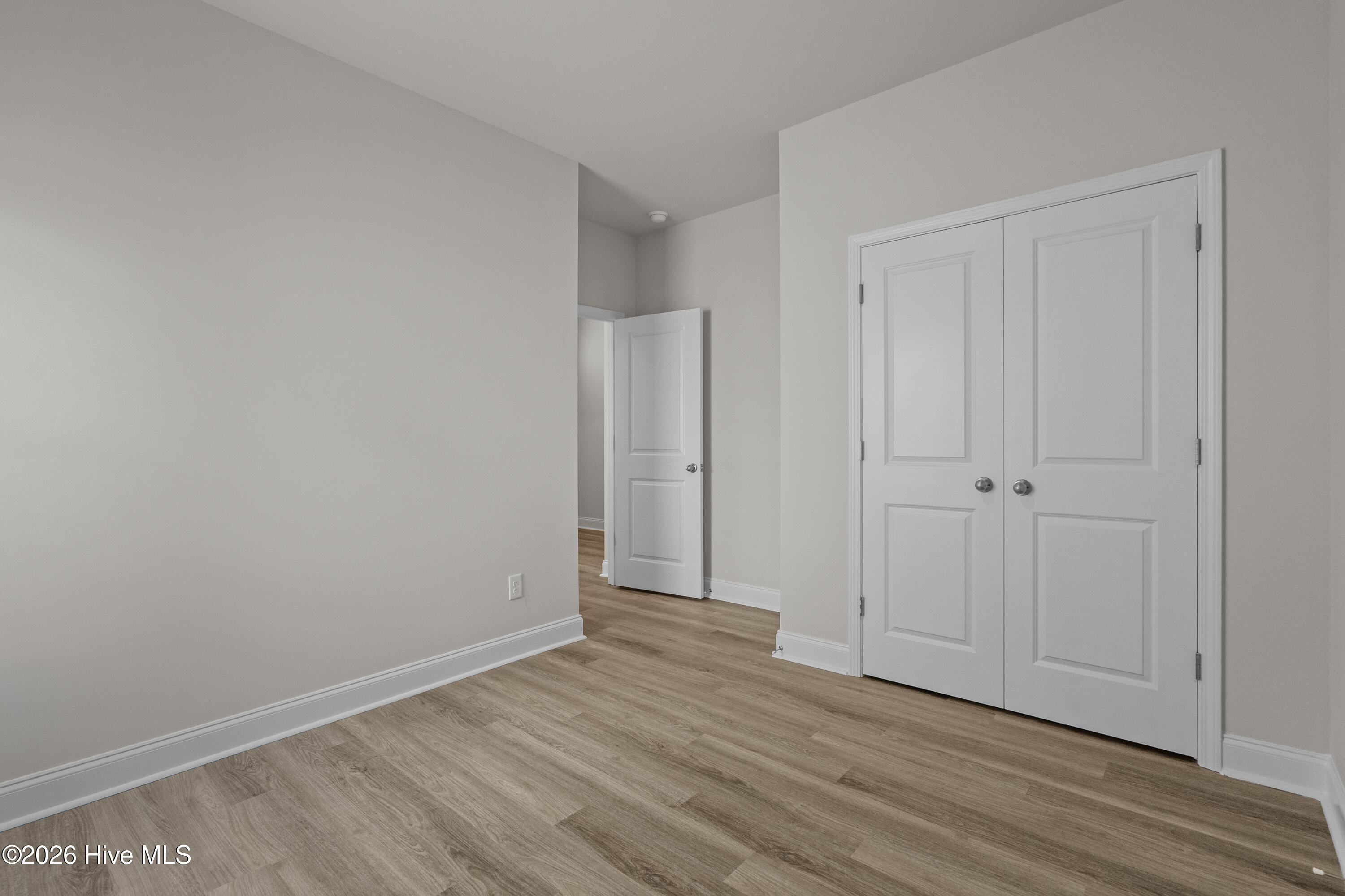 100554754 | Photo 33