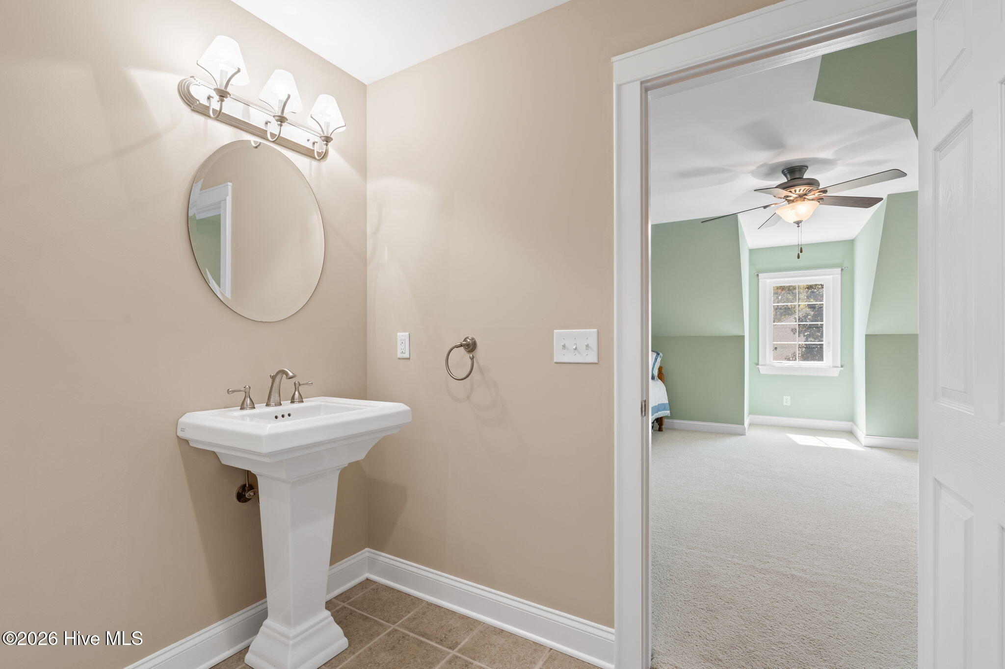 100564903 | Photo 45