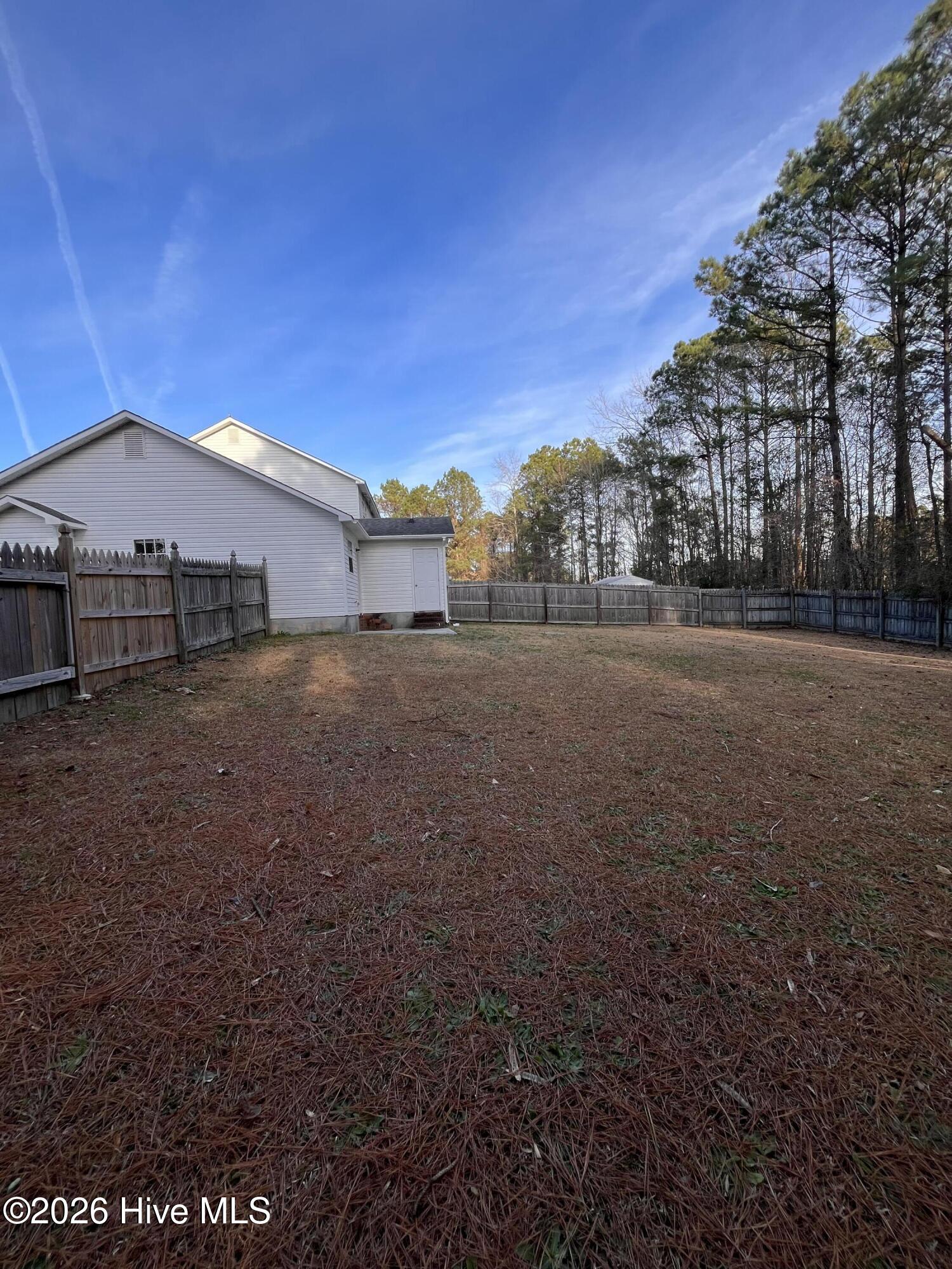 100550487 | Photo 13