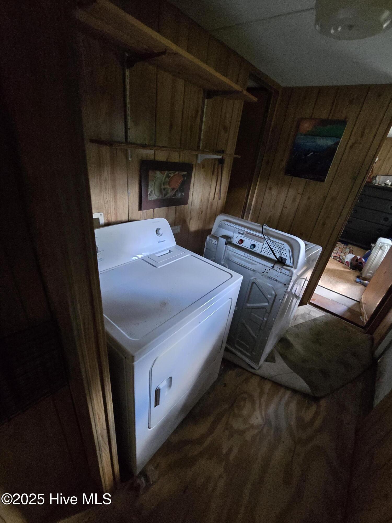 100531418 | Photo 21