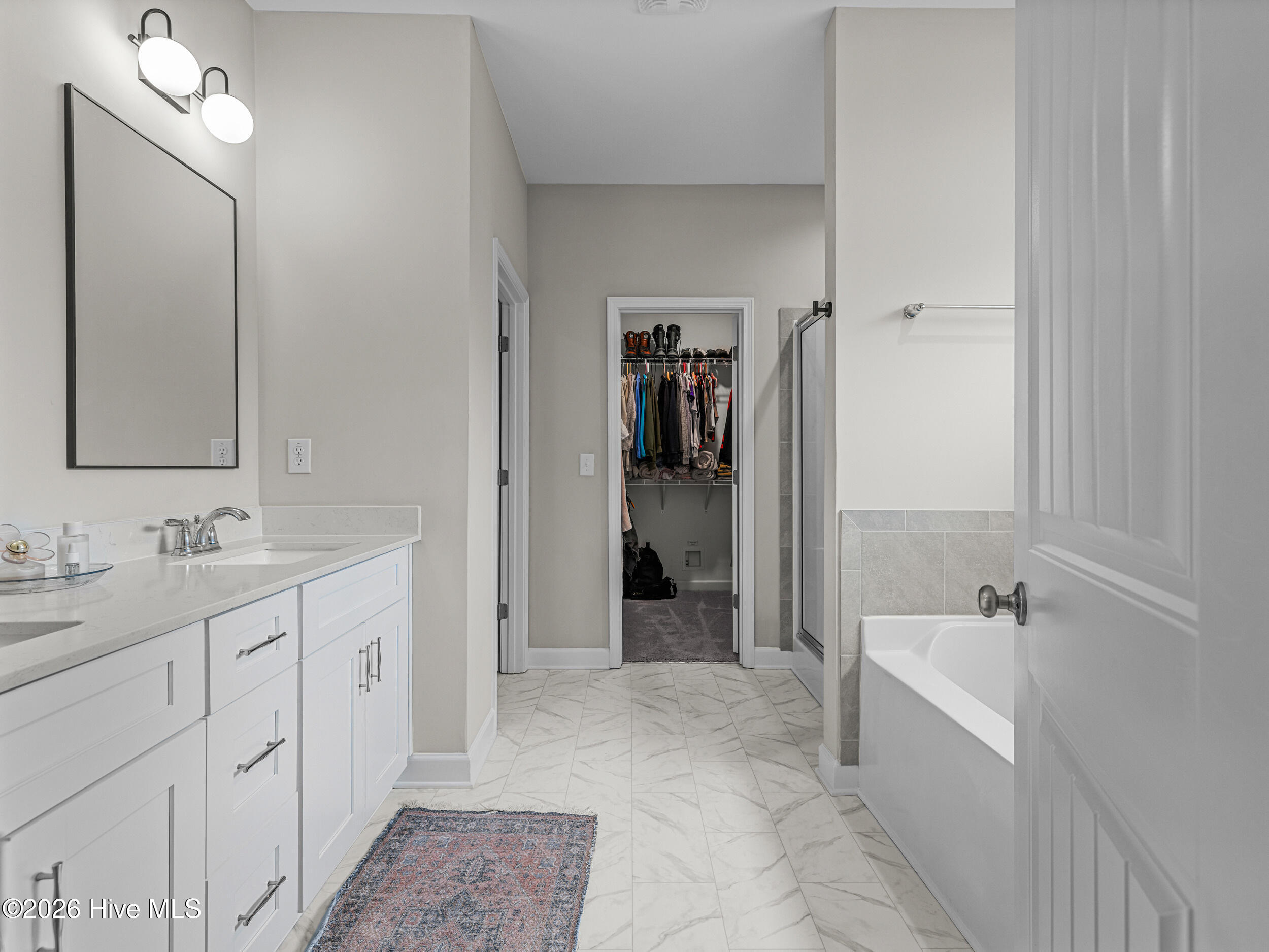 100558096 | Photo 40