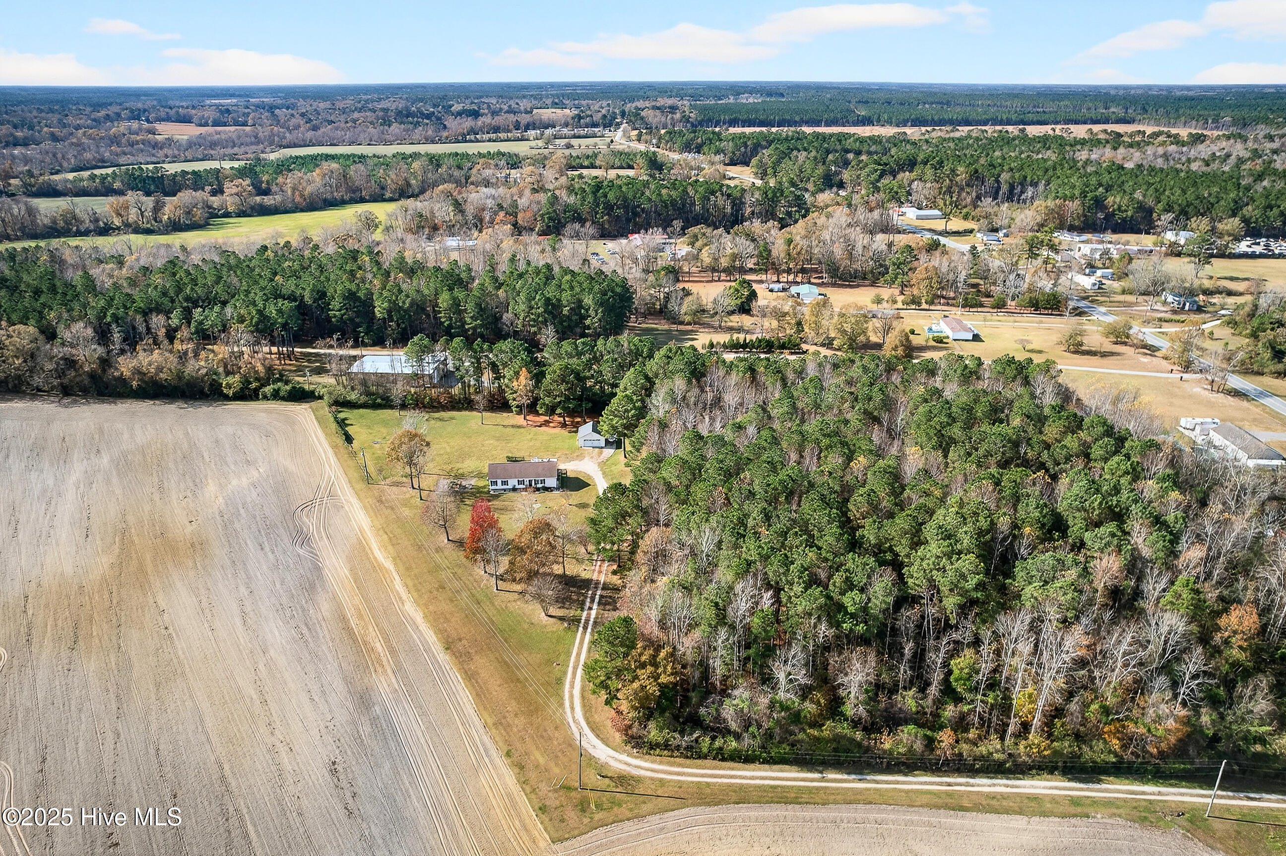 100543152 | Photo 35