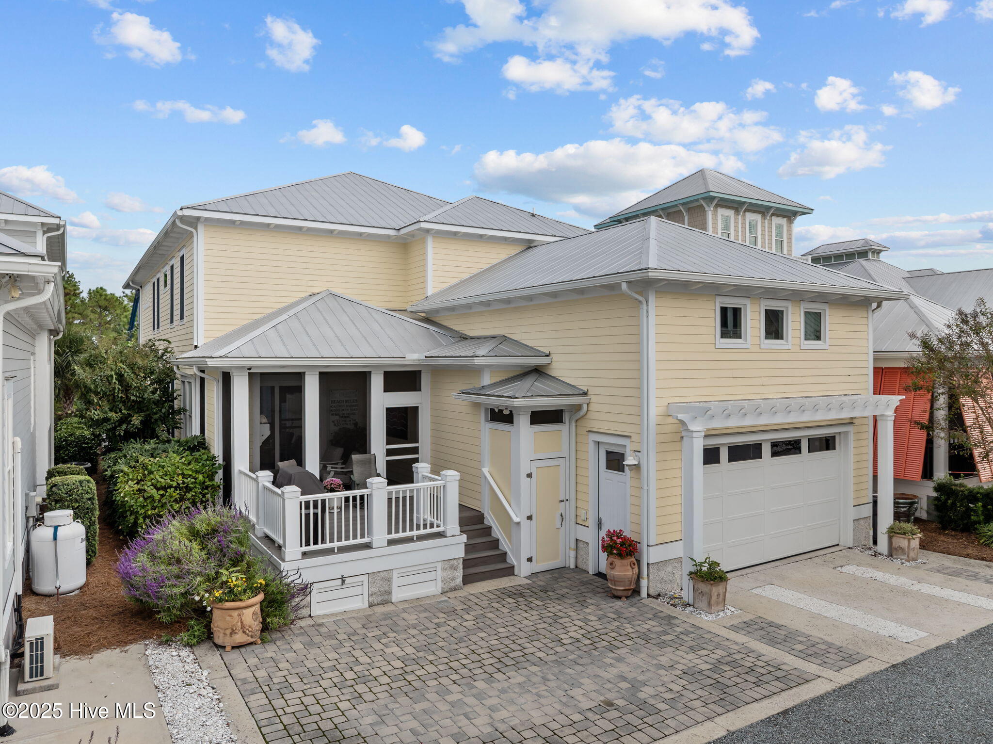 100535952 | Photo 39