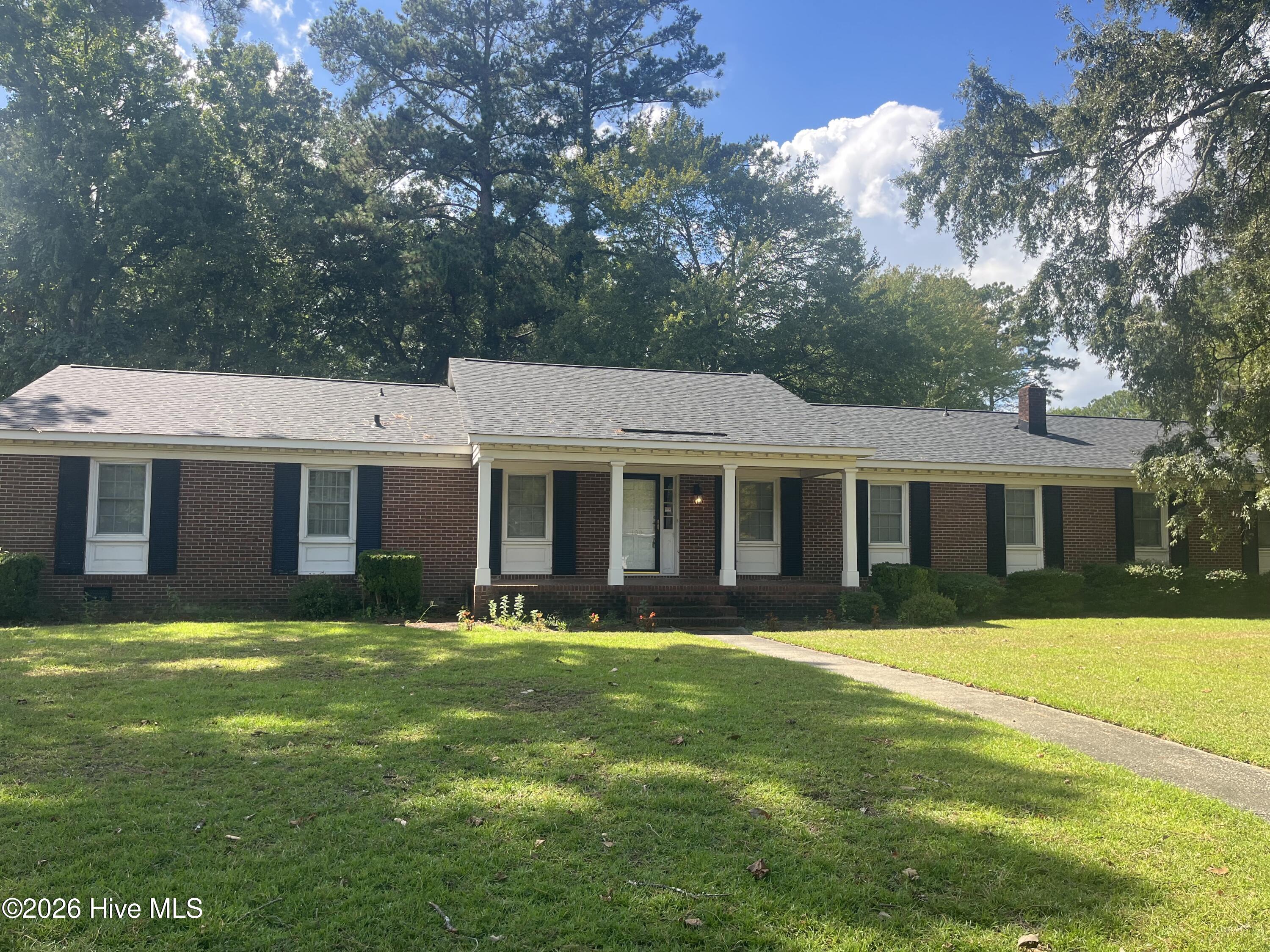 Exterior photo of 100 Churchside Drive, Greenville, NC 27858. MLS: 100603353