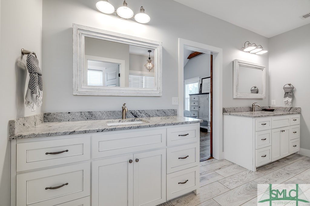 Owner's bath