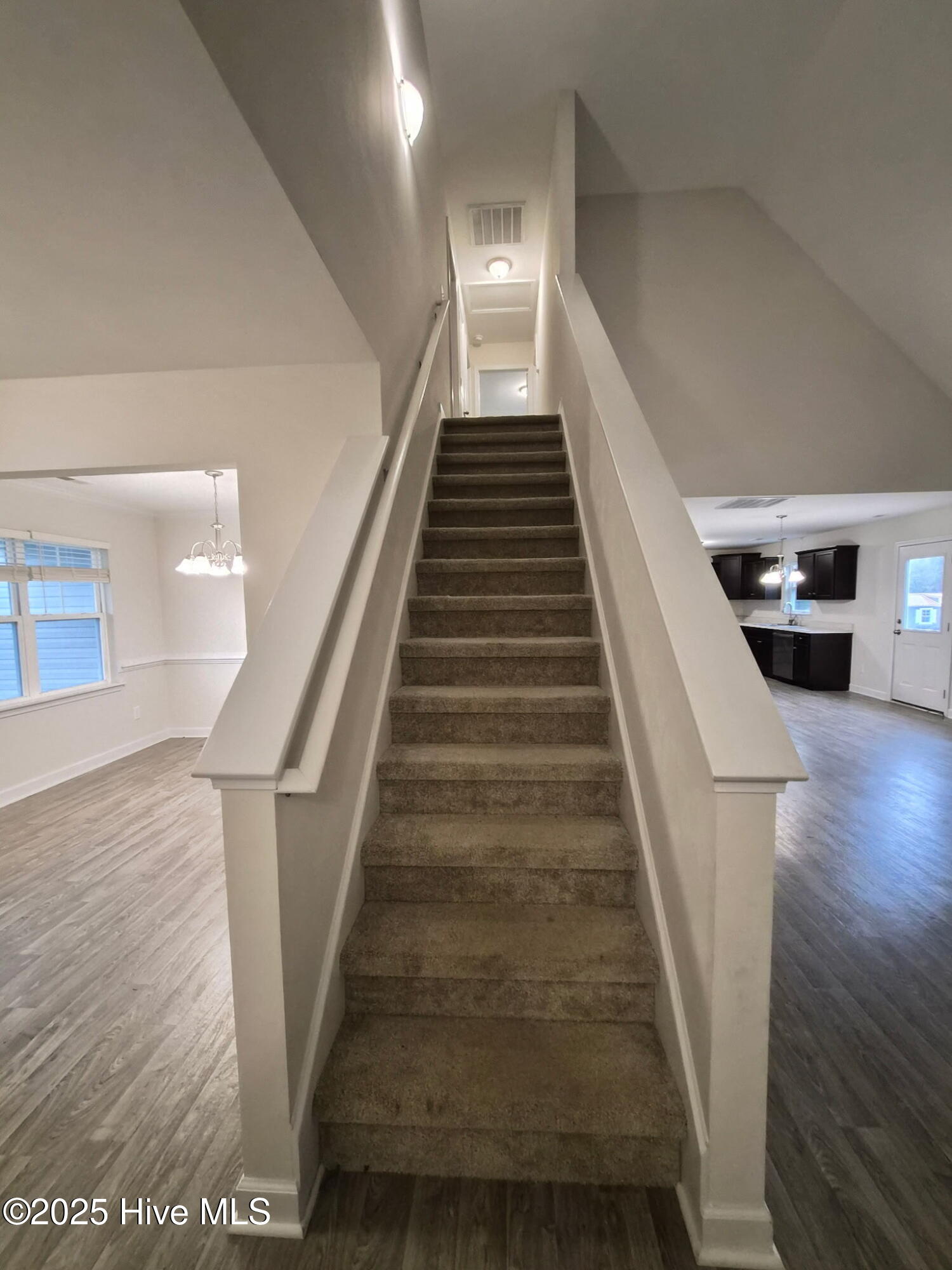 100539577 | Photo 20