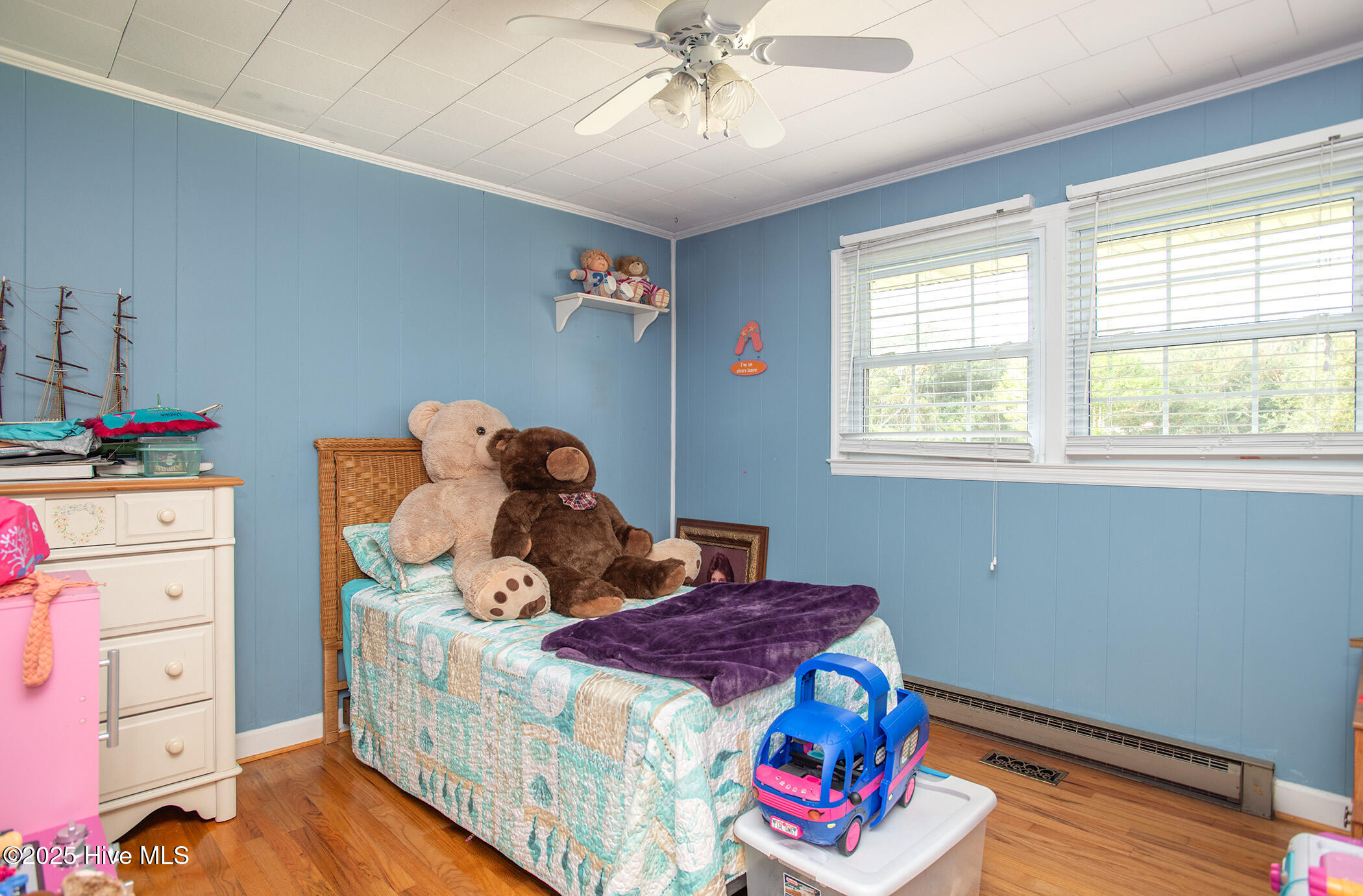 2596 Cedar Island Road,Cedar Island