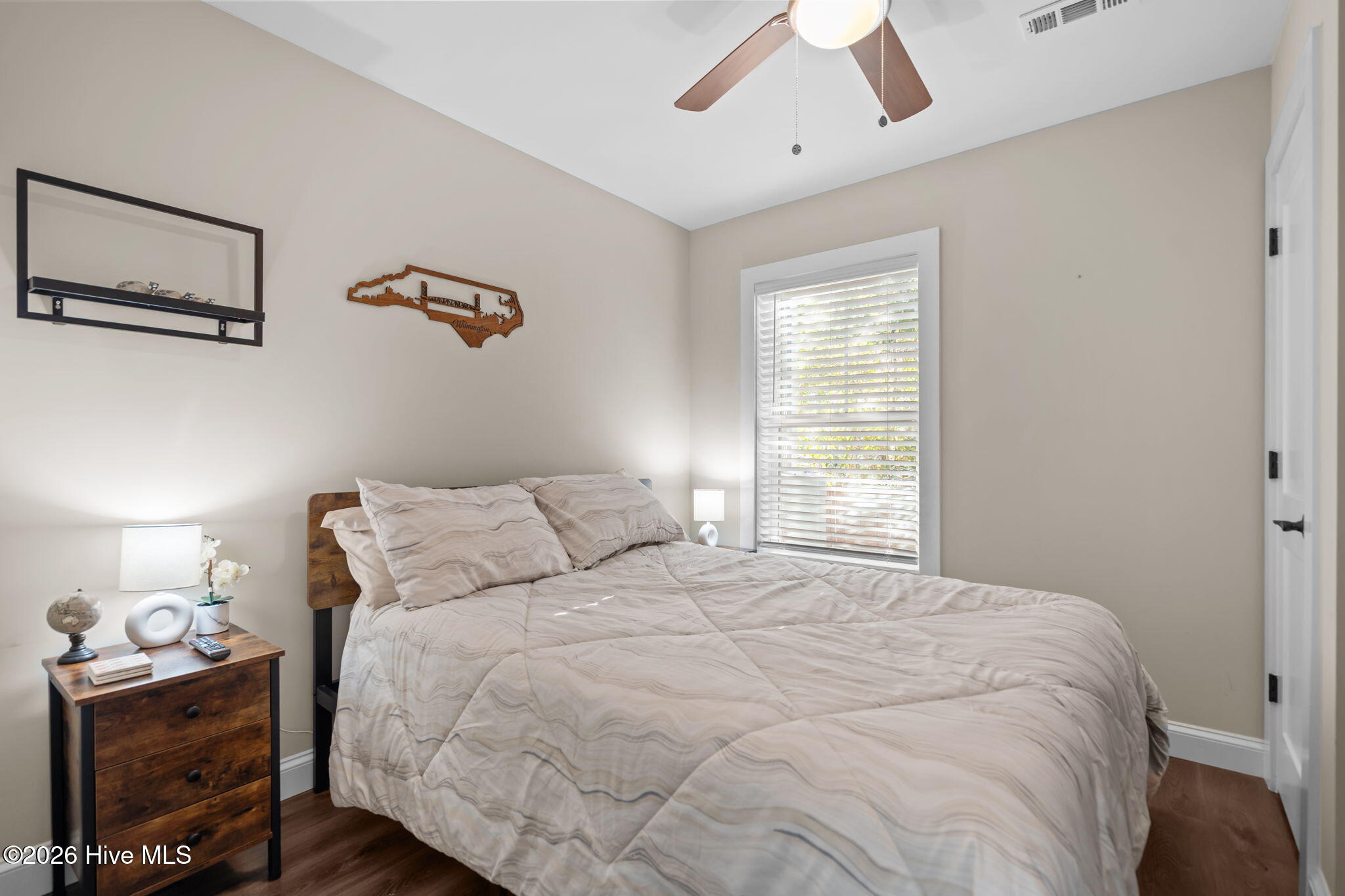 100546520 | Photo 14