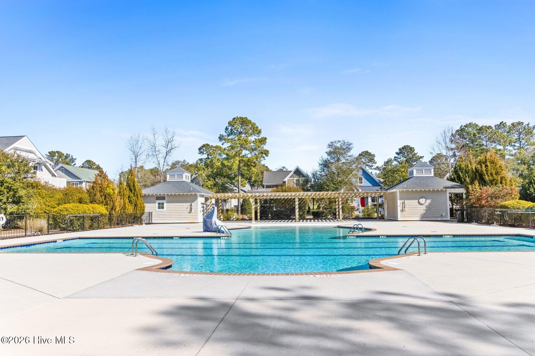 100553656 | Photo 44