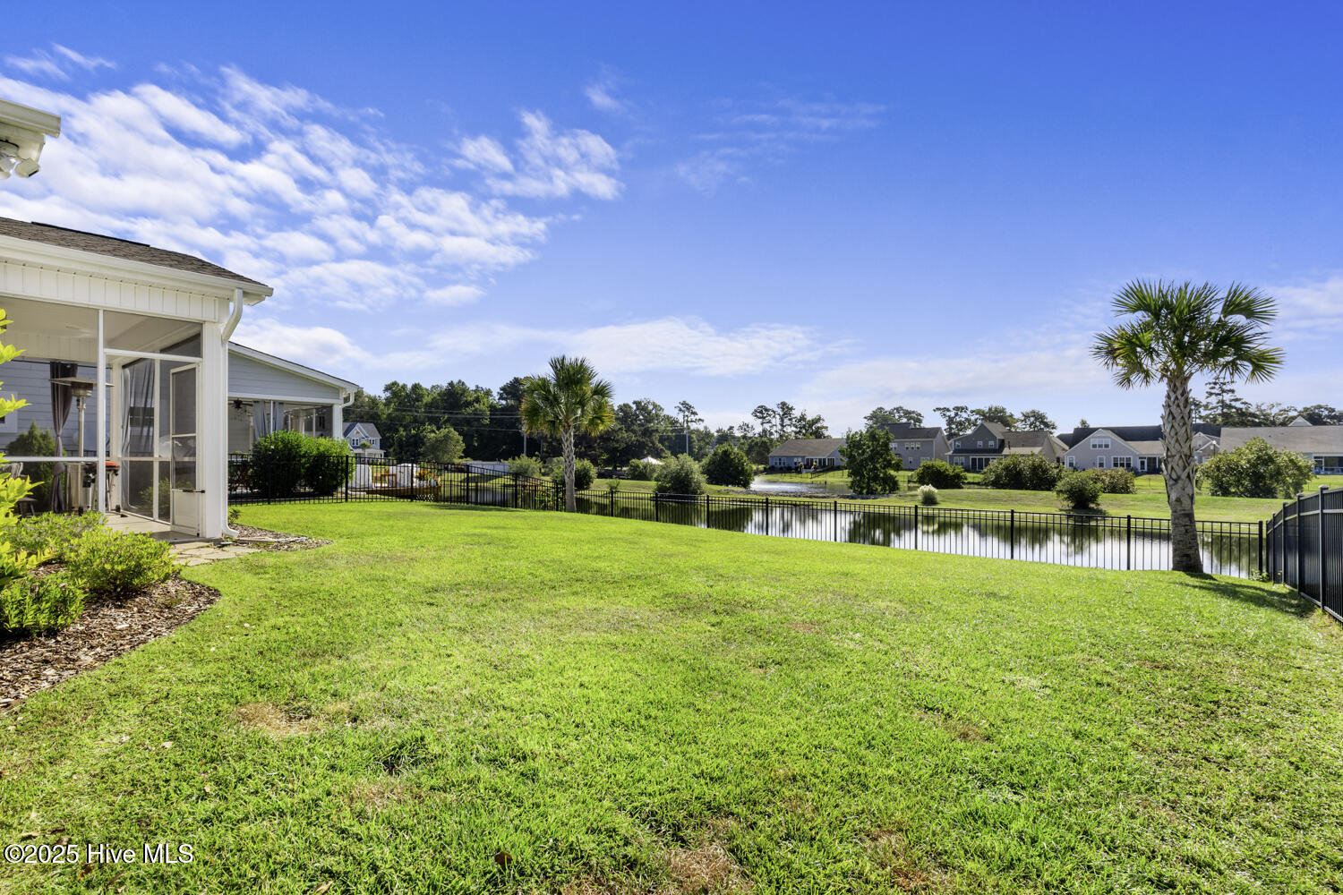 100530635 | Photo 39