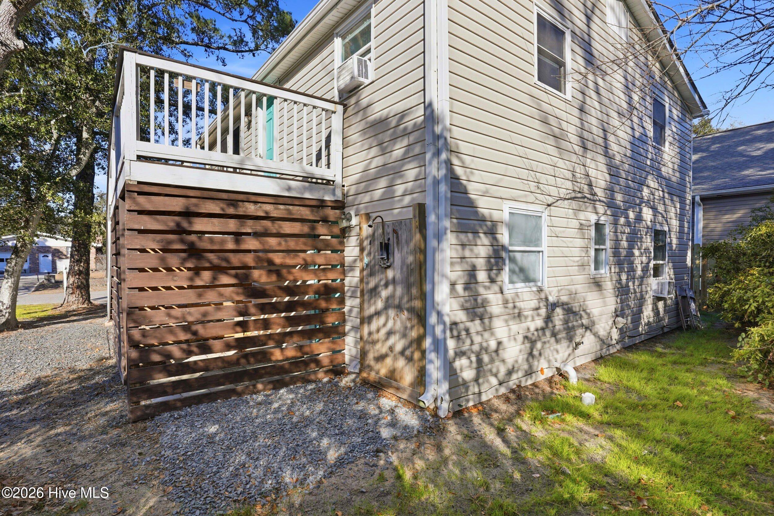 100552223 | Photo 31