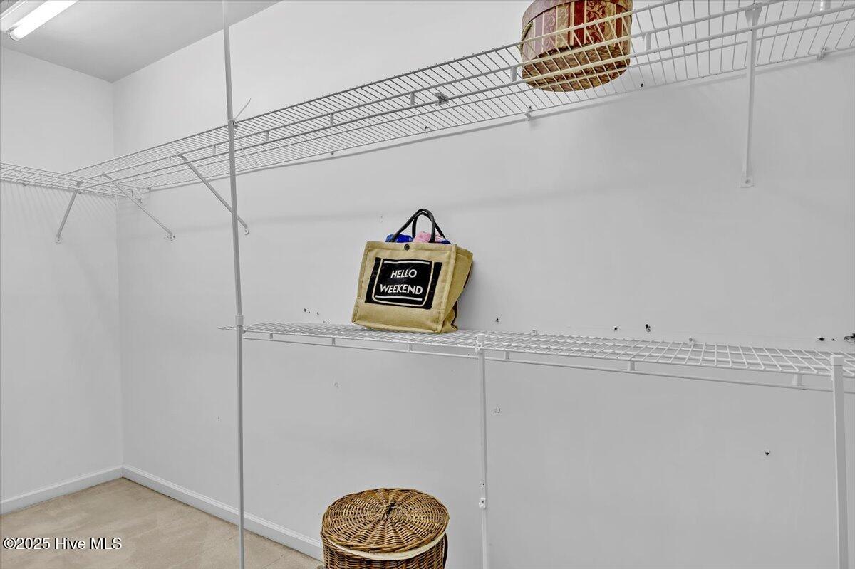 100543778 | Photo 25