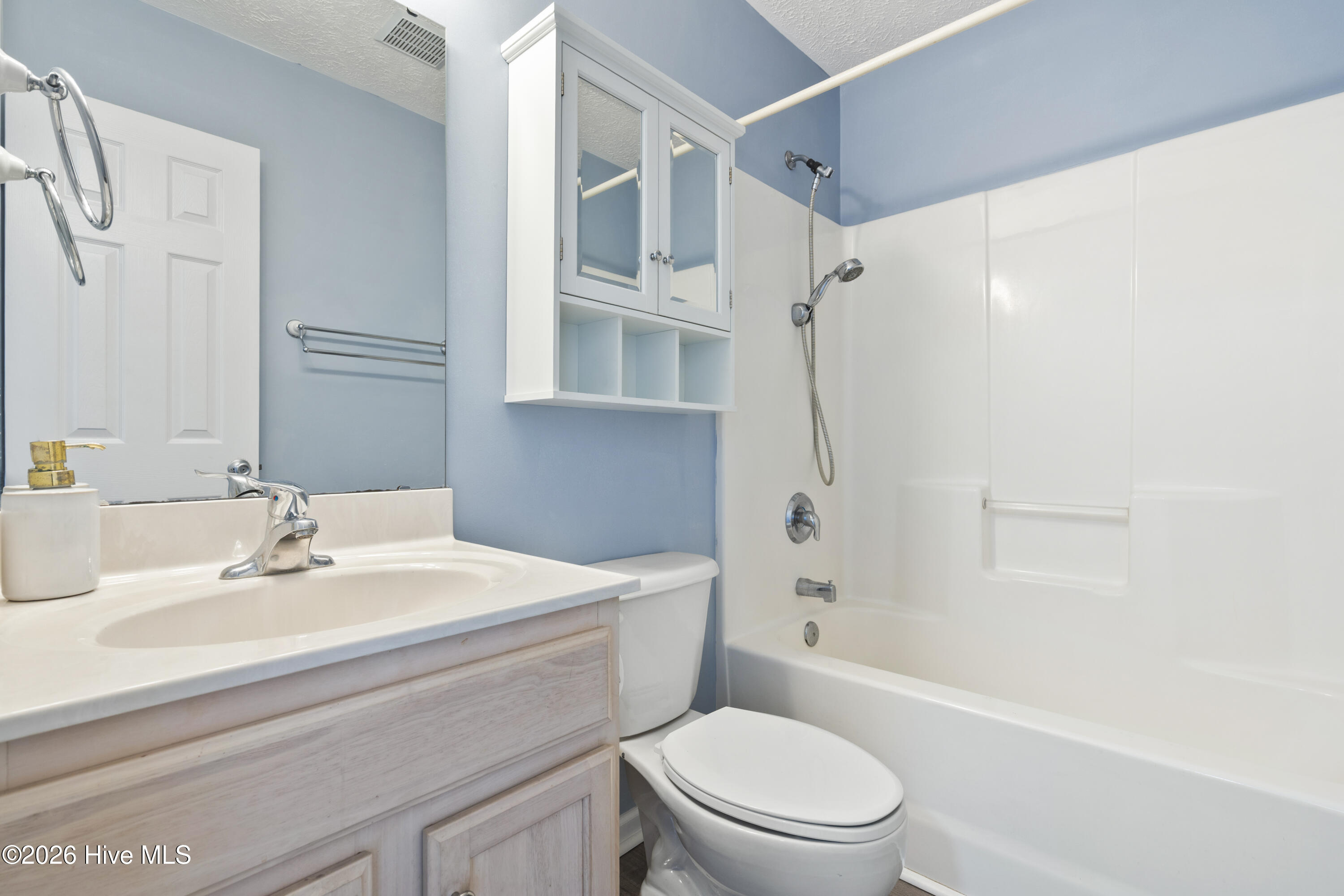 100554105 | Photo 16