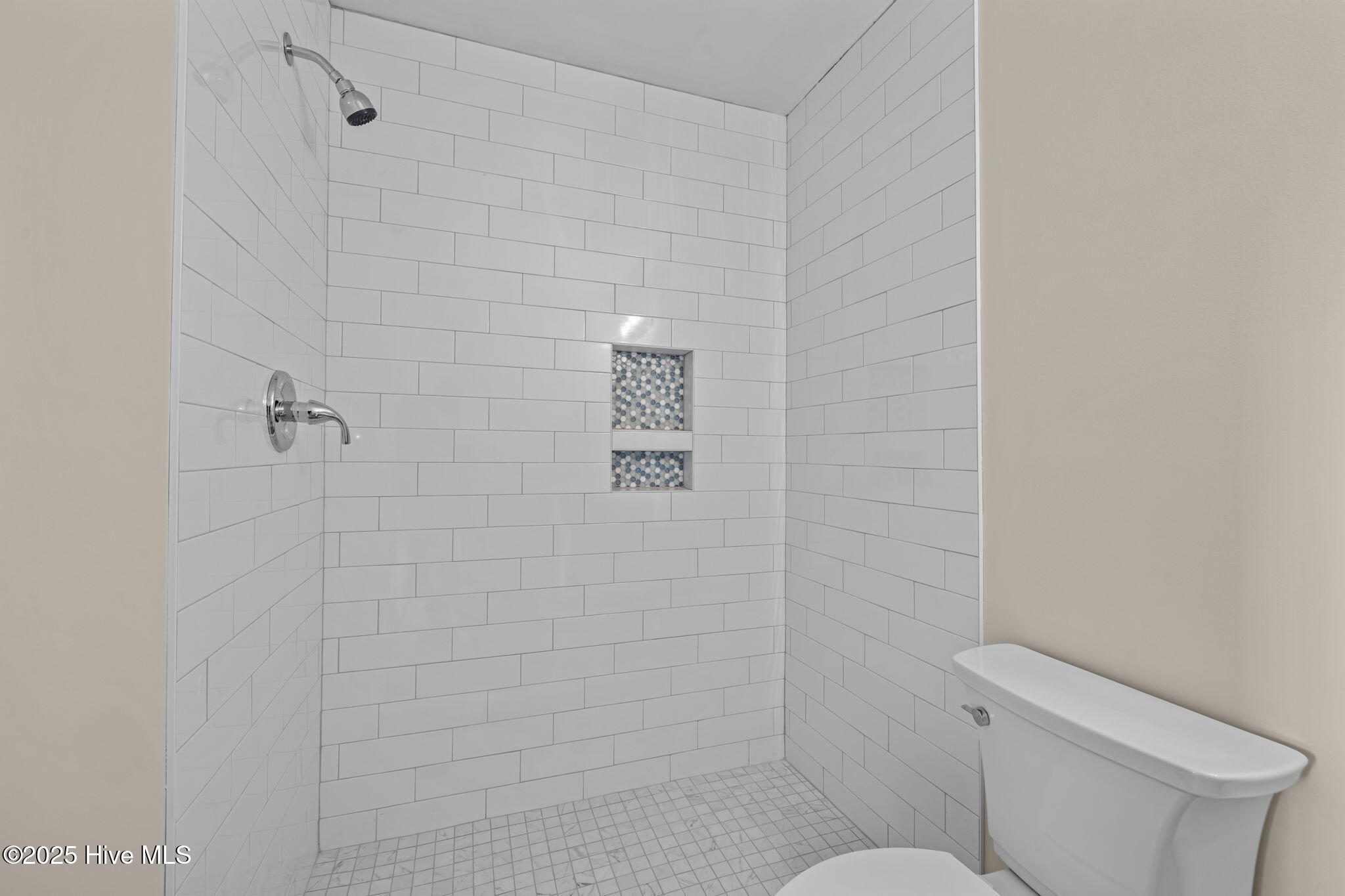 100542316 | Photo 13