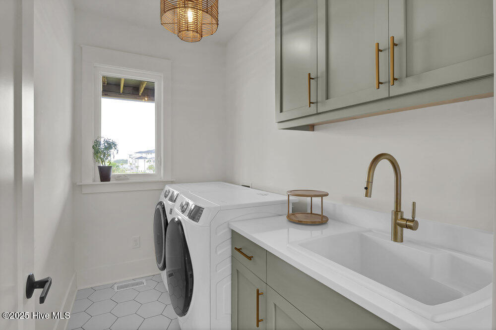 100520014 | Photo 50