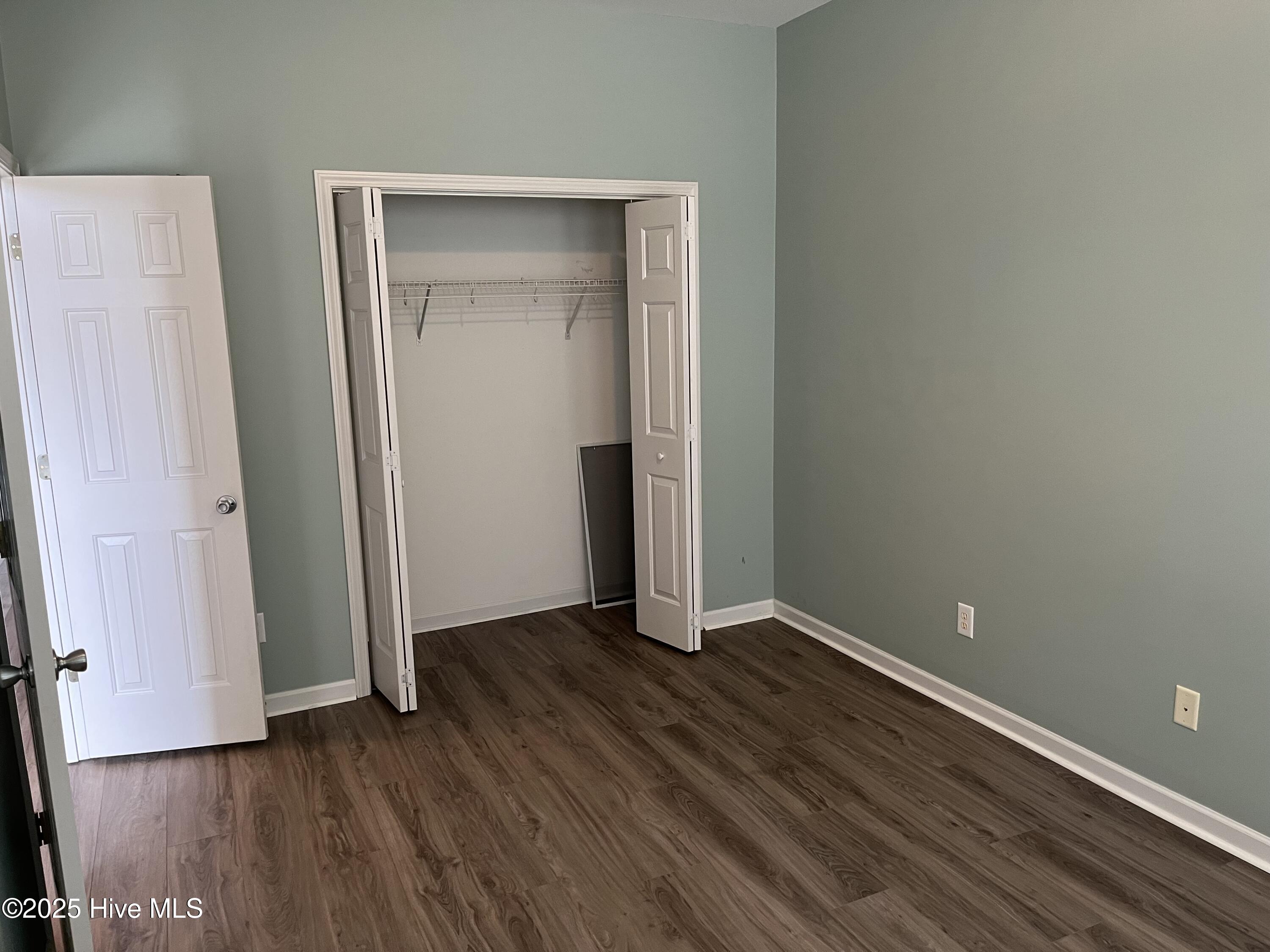 100537070 | Photo 10