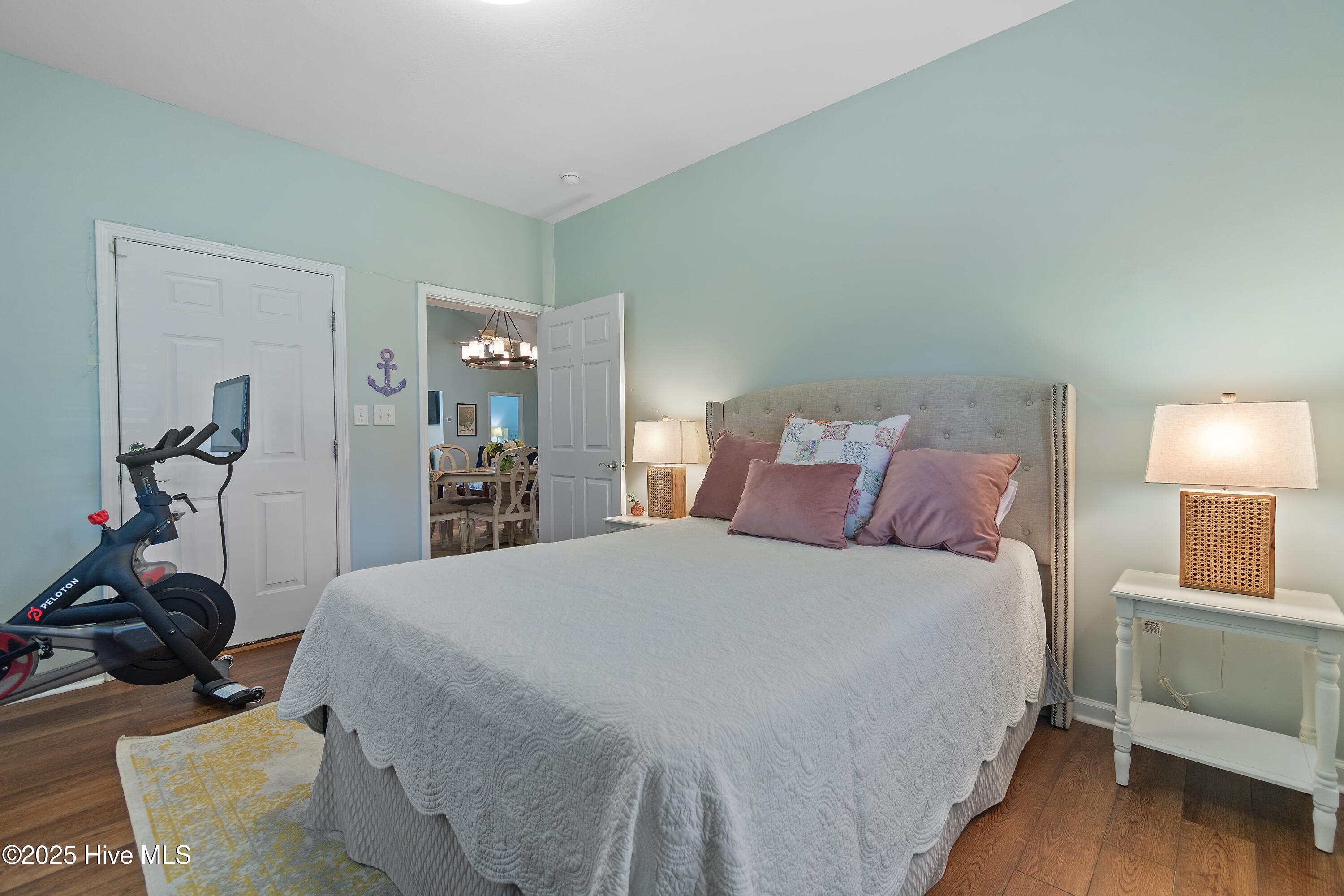 100529208 | Photo 30