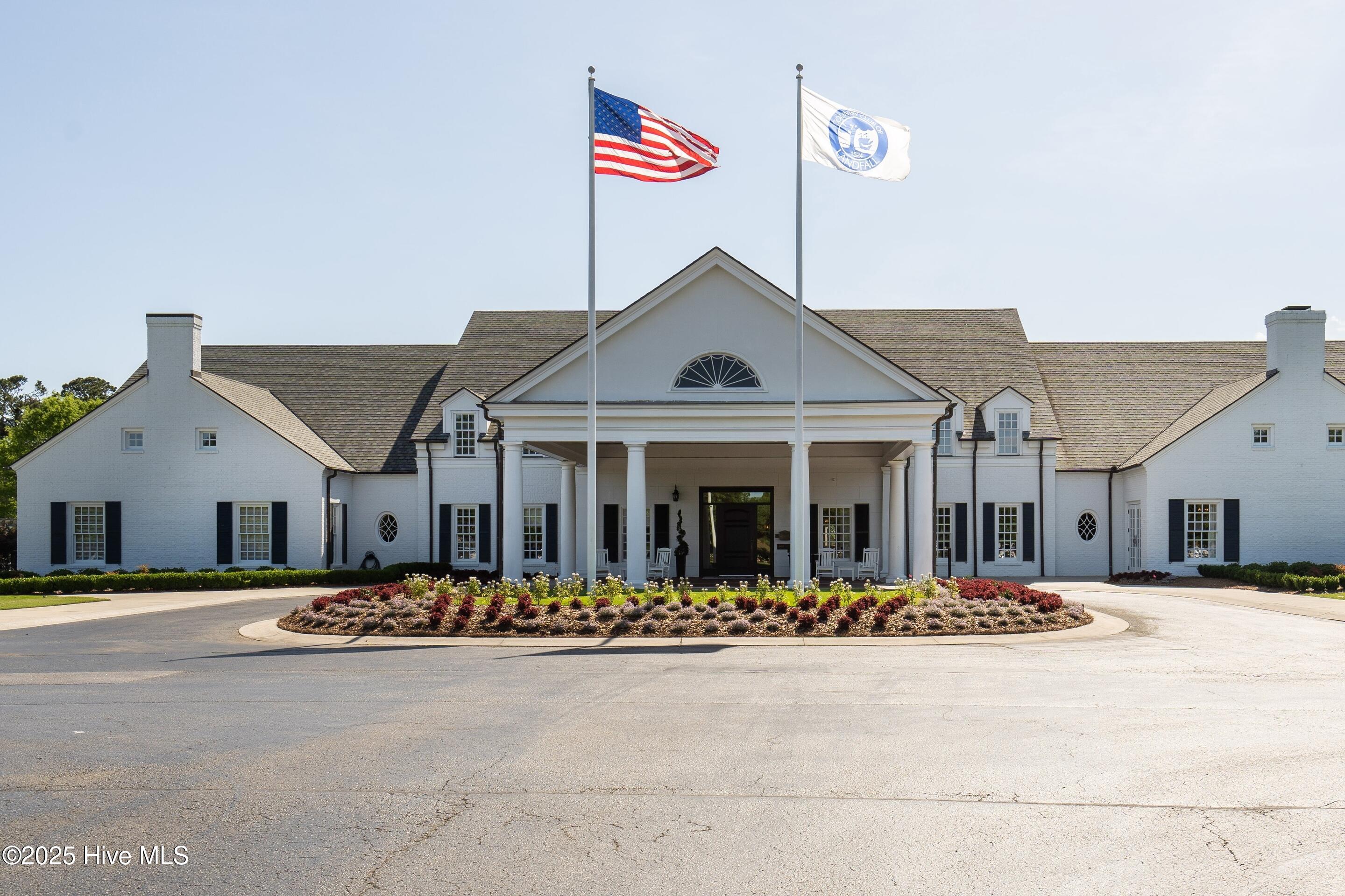 100520389 | Photo 71