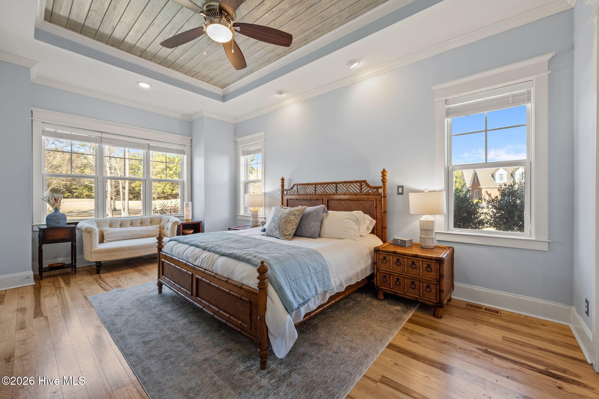 100554318 | Photo 29