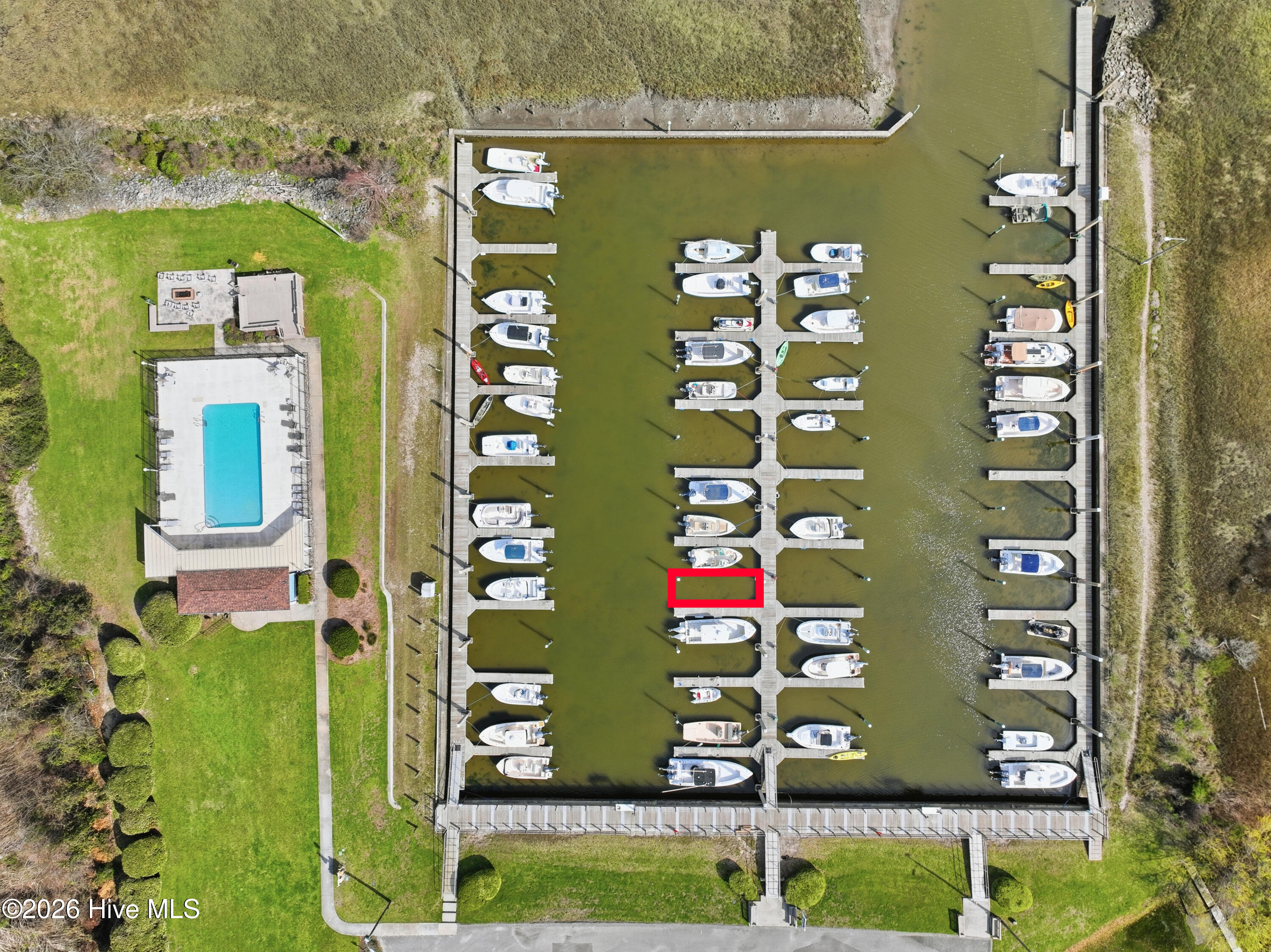 100561627 | Photo 57