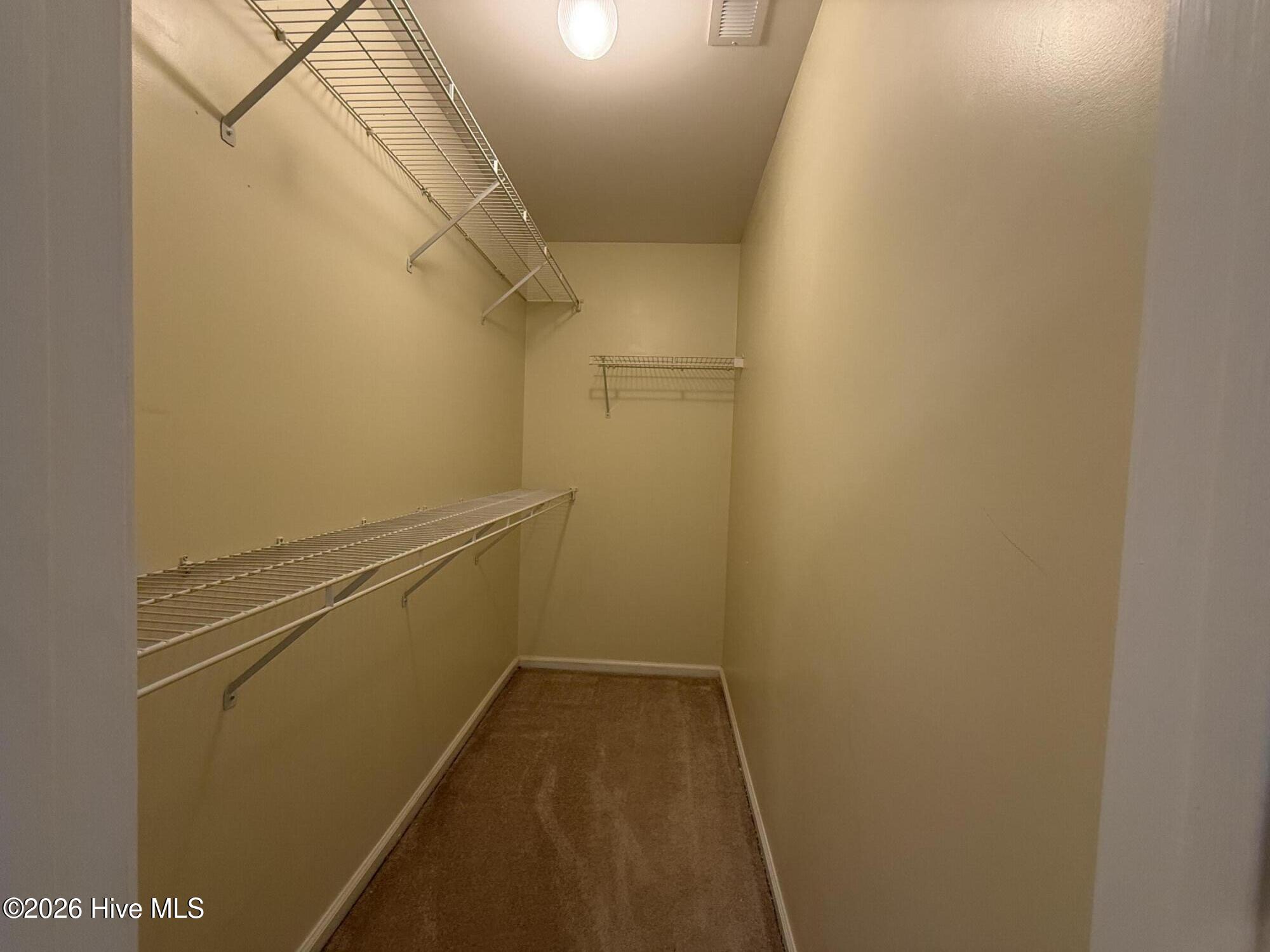 100552957 | Photo 27