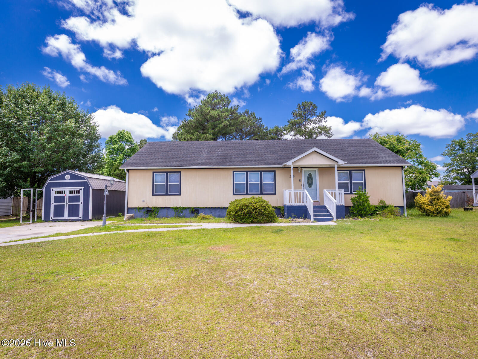 299 Riggs Road,Hubert