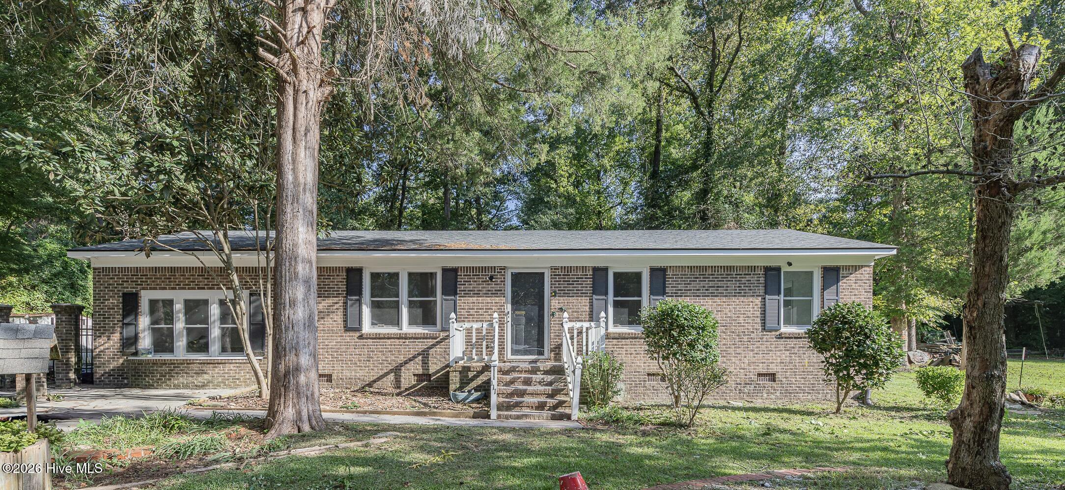 Single family home for sale at 111 Lynn Ct, Jacksonville, NC 28540 | MLS# 100603856