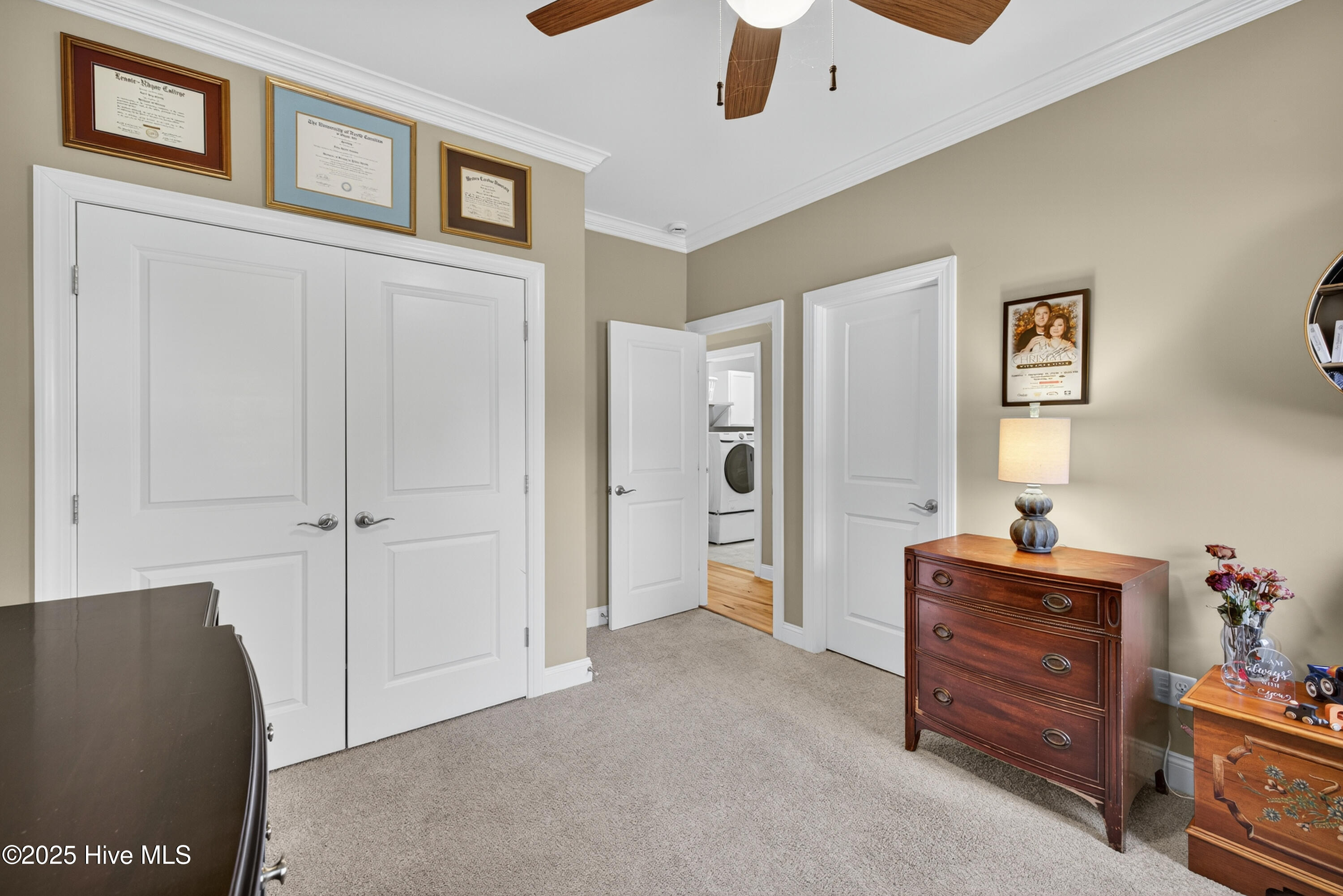 100541240 | Photo 38