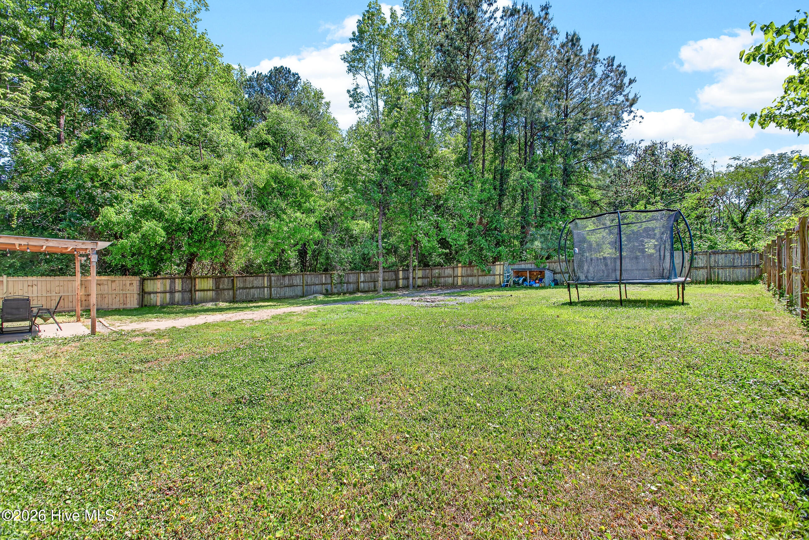 100569202 | Photo 26