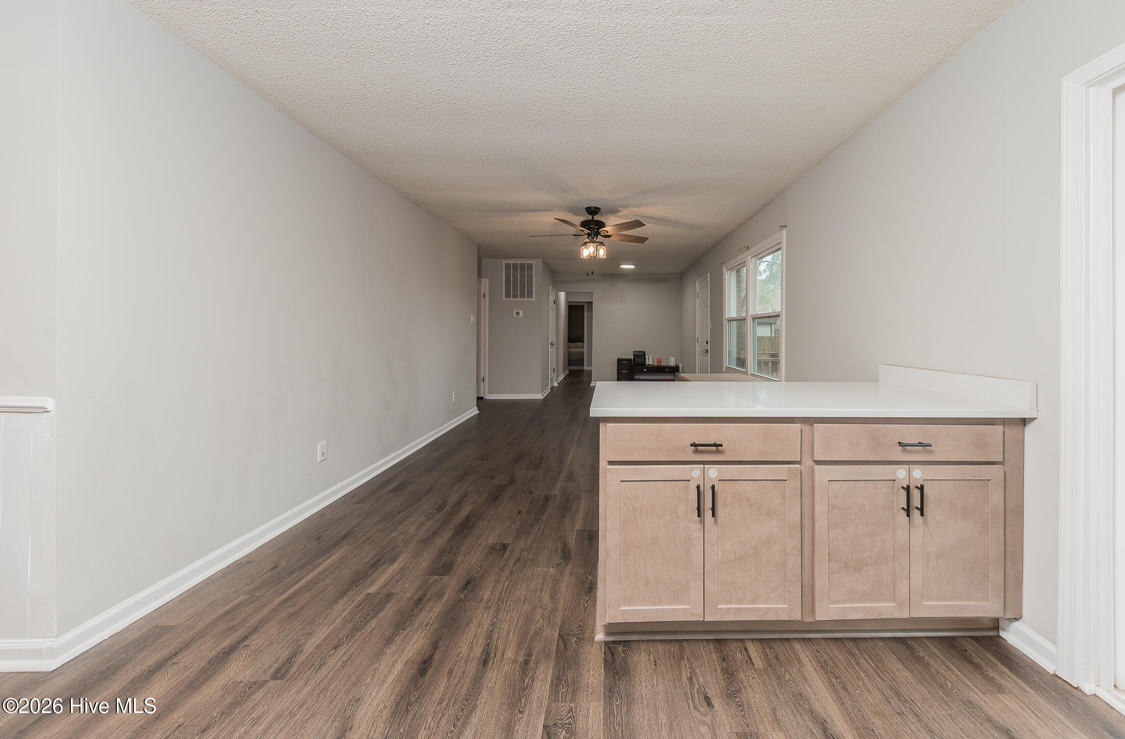 100558087 | Photo 20