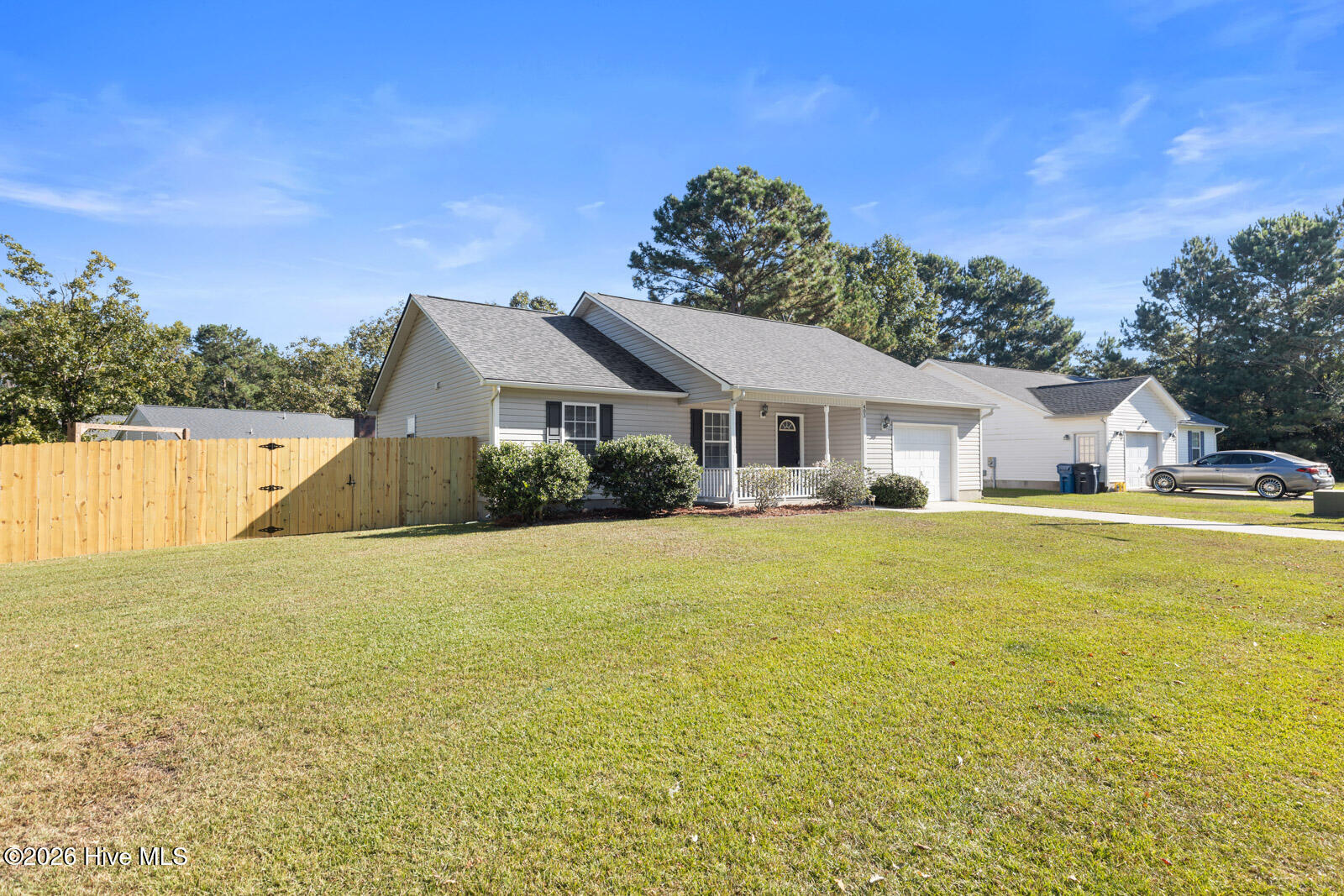 Photo 2 of Single family home for sale at 403 Huff Dr, Jacksonville, NC 28546 | MLS# 100608024 | Listing updated on 2026-10-06