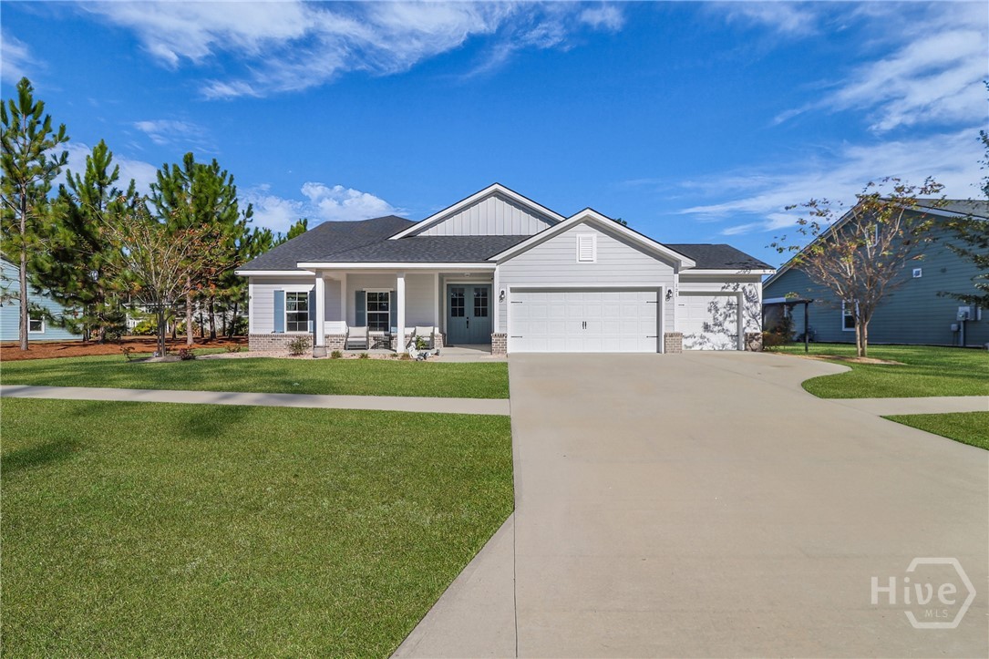 Homes for sale in Richmond Hill, GA | 121 Crawford Ln, Richmond Hill, GA 31324 | MLS# SA343907