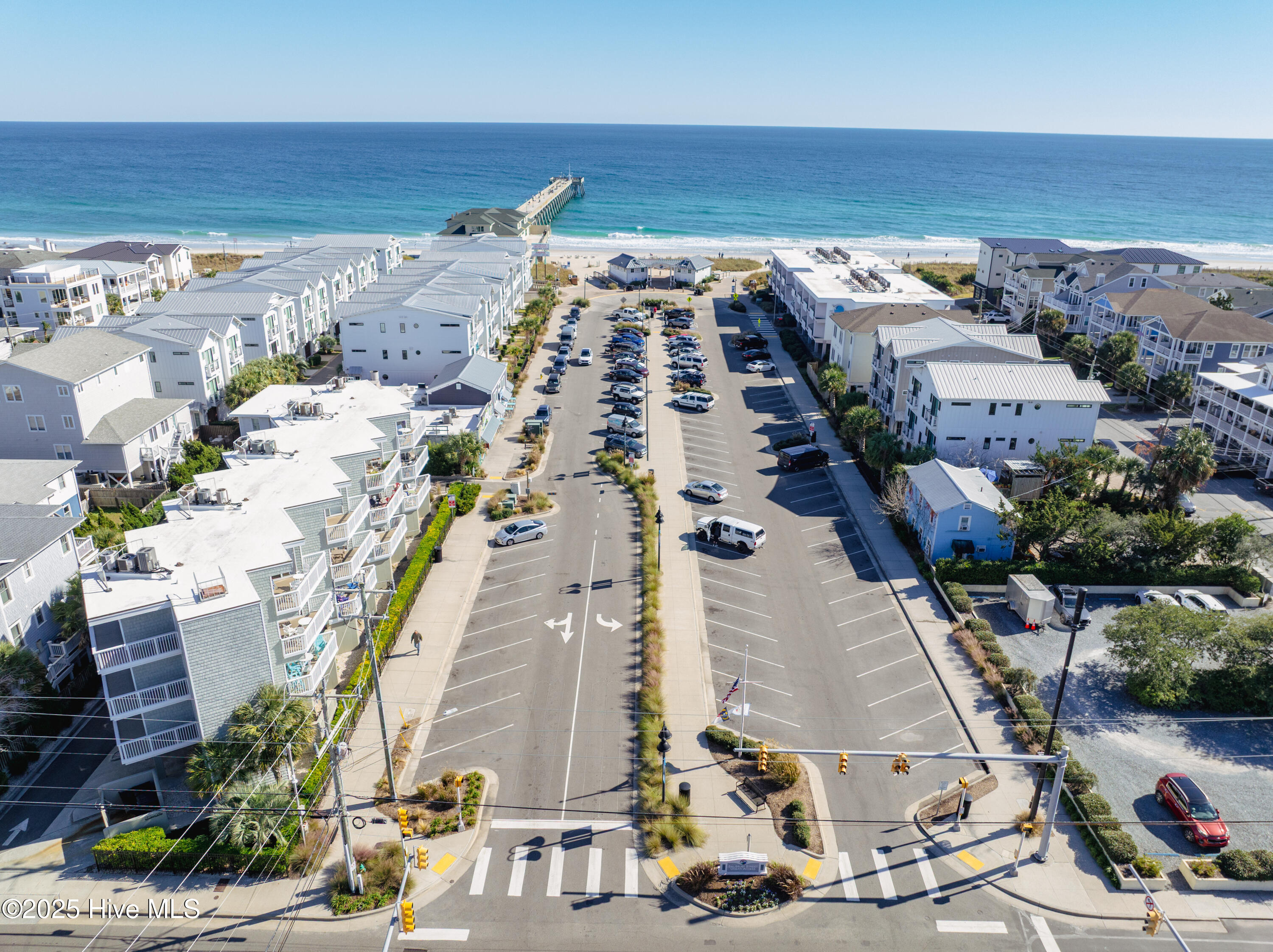 100541369 | Photo 63