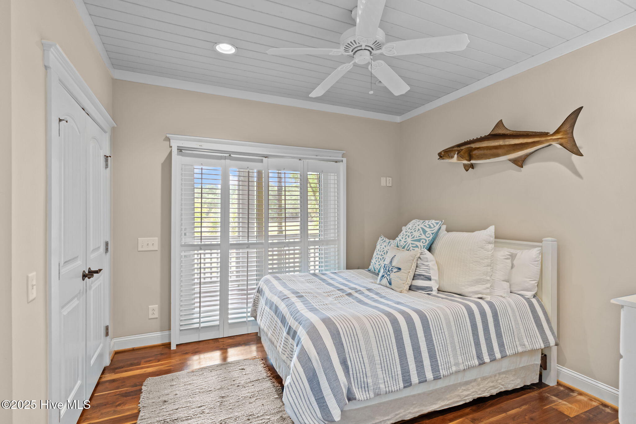 100526734 | Photo 19