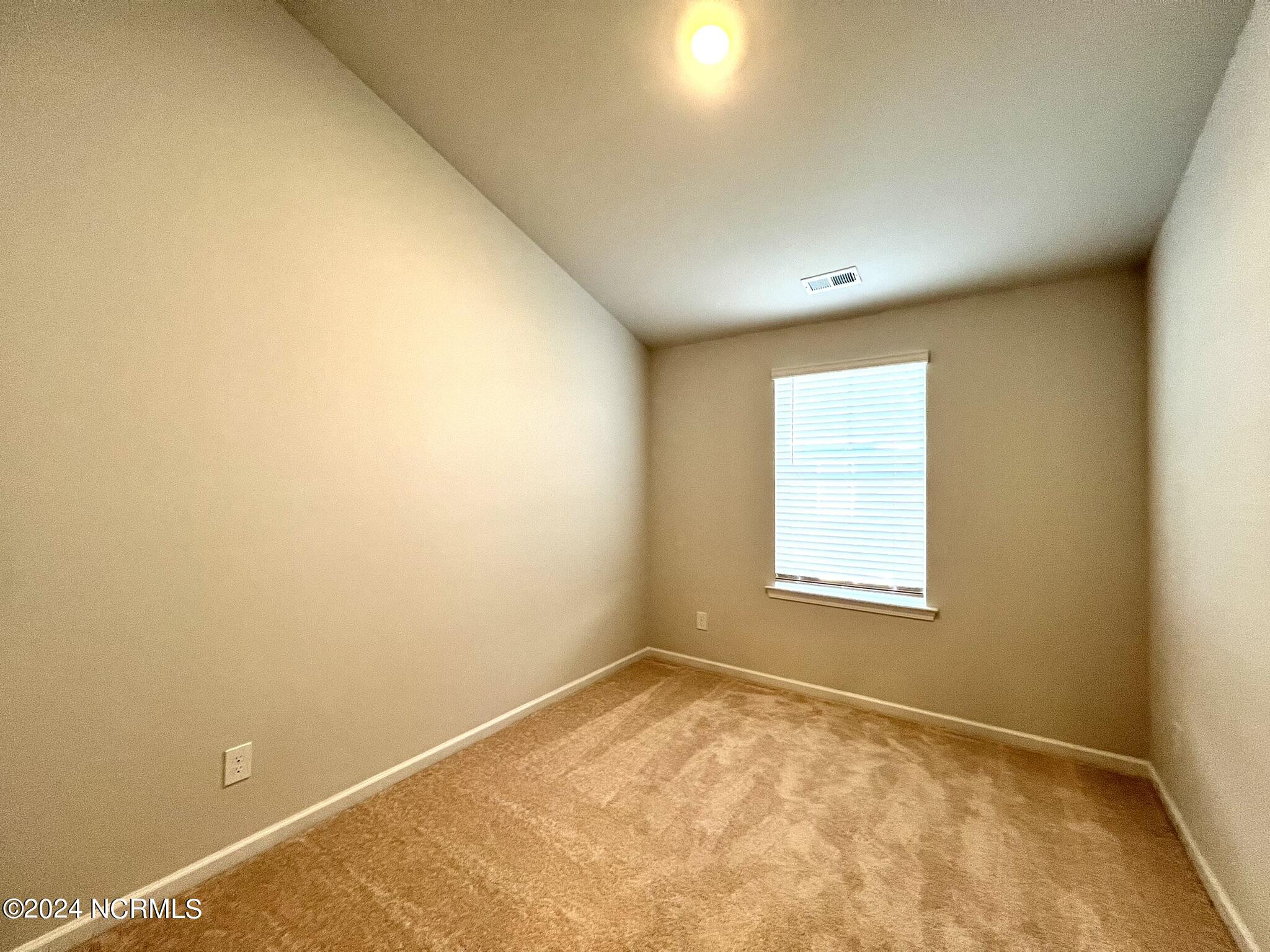 100539550 | Photo 10