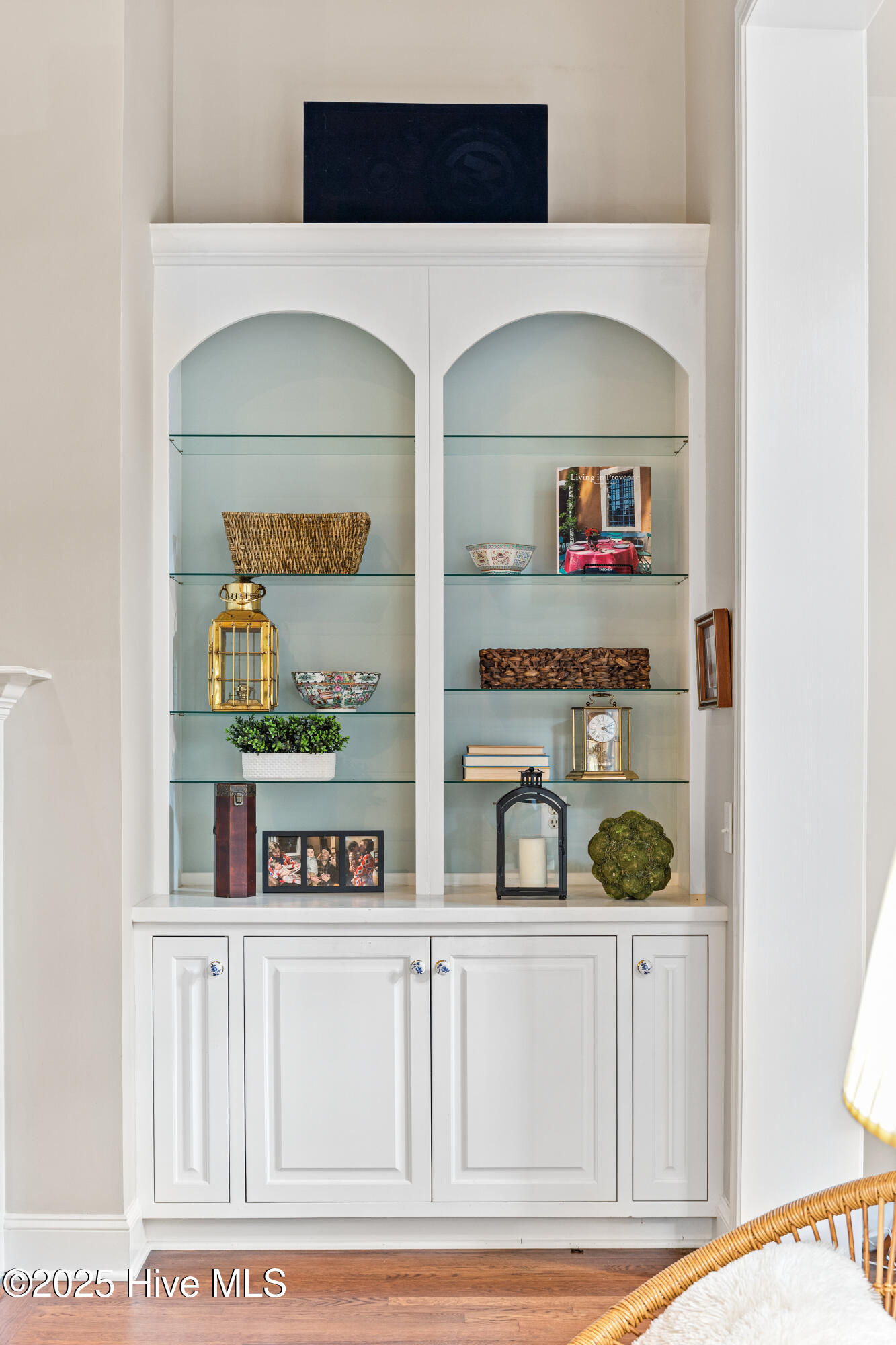 100534013 | Photo 10