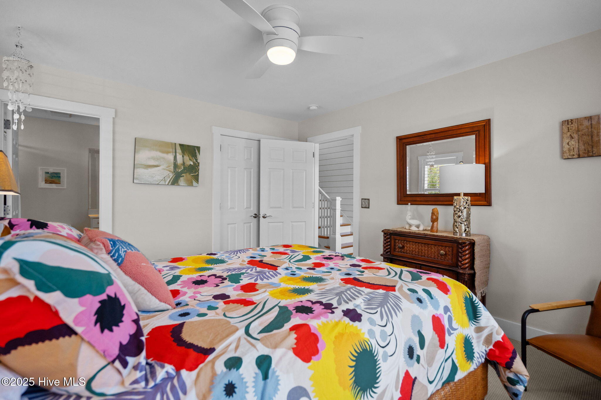 100528762 | Photo 55