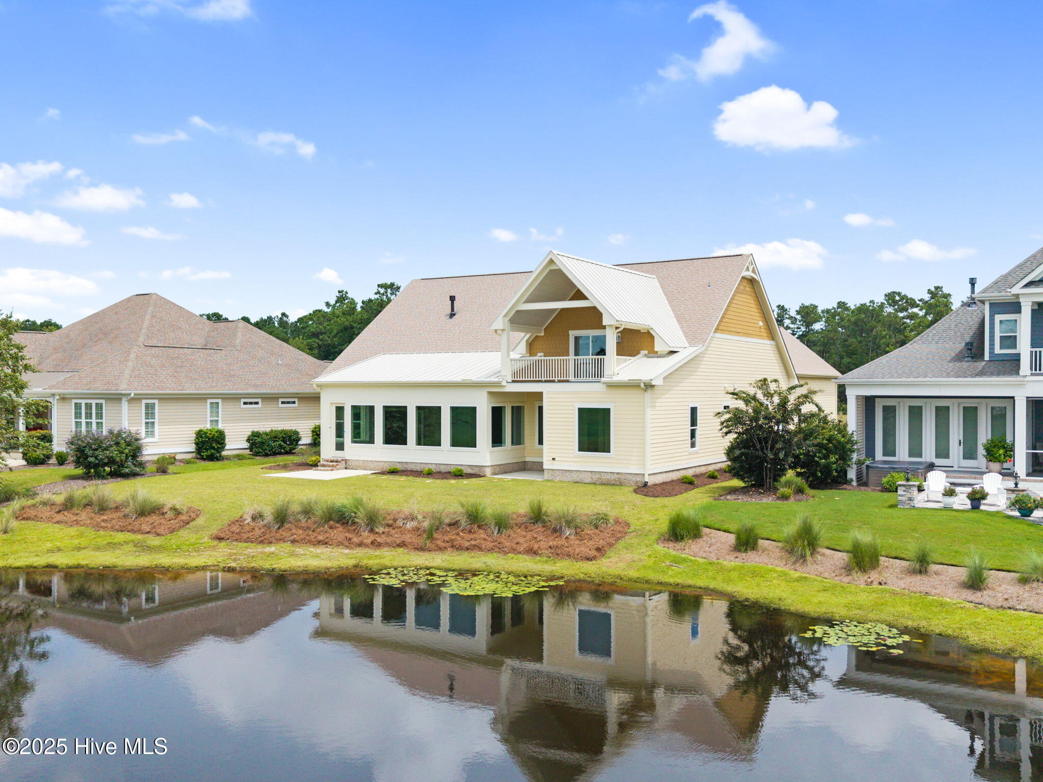 100524030 | Photo 64