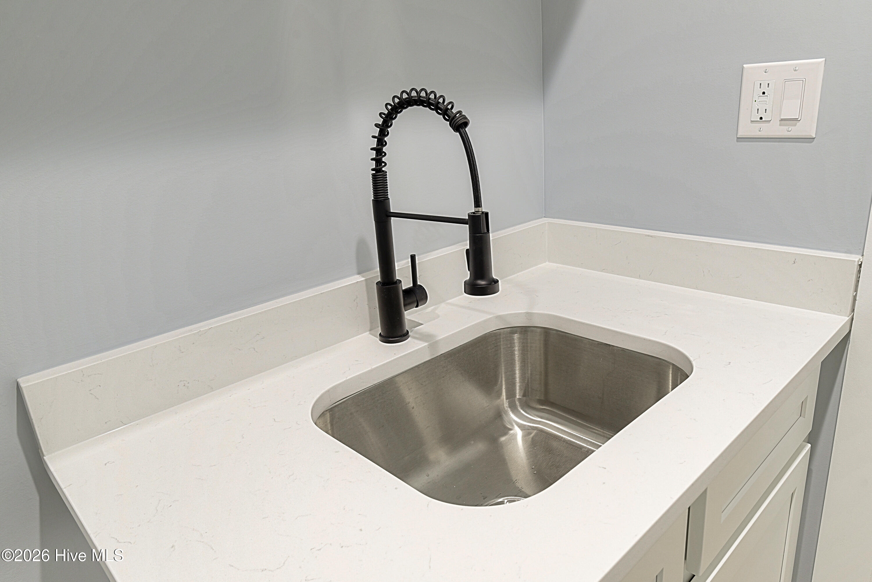 100547118 | Photo 43