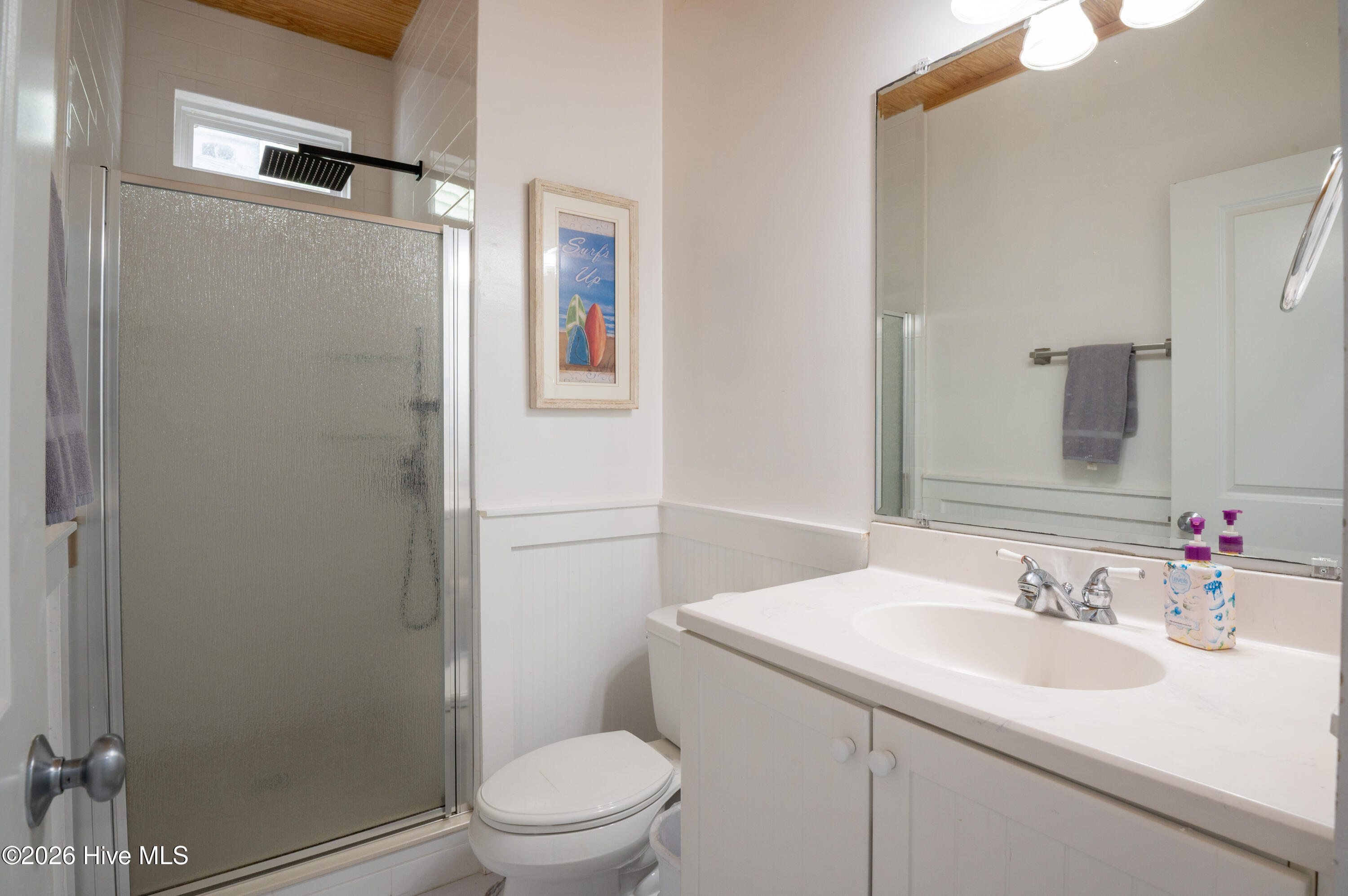 100550825 | Photo 31