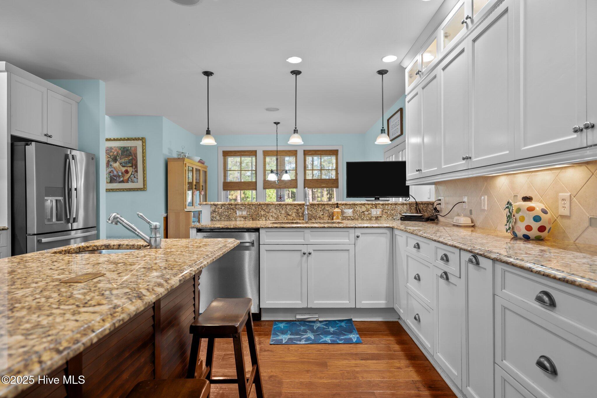 100513091 | Photo 19