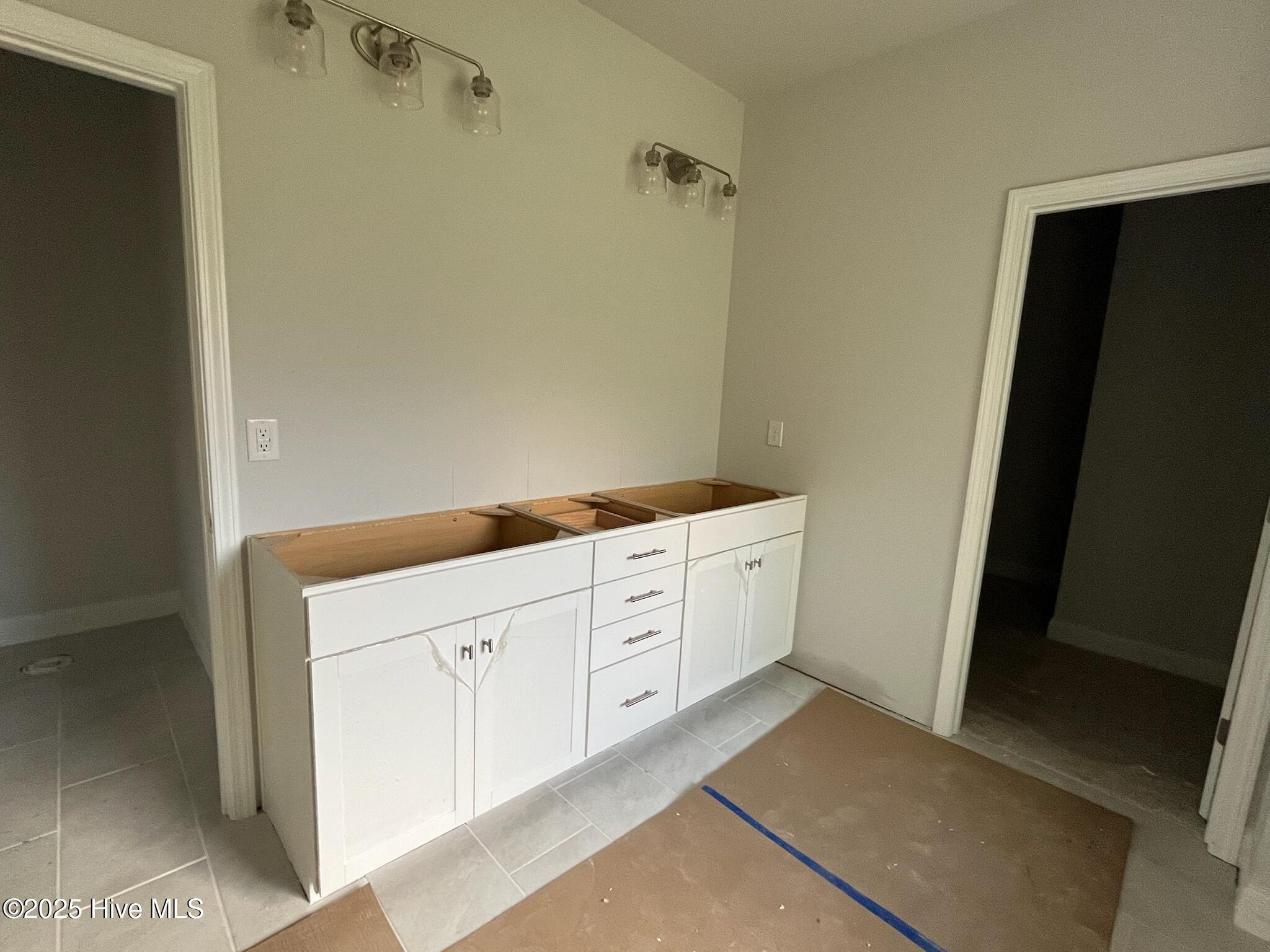 100525436 | Photo 11