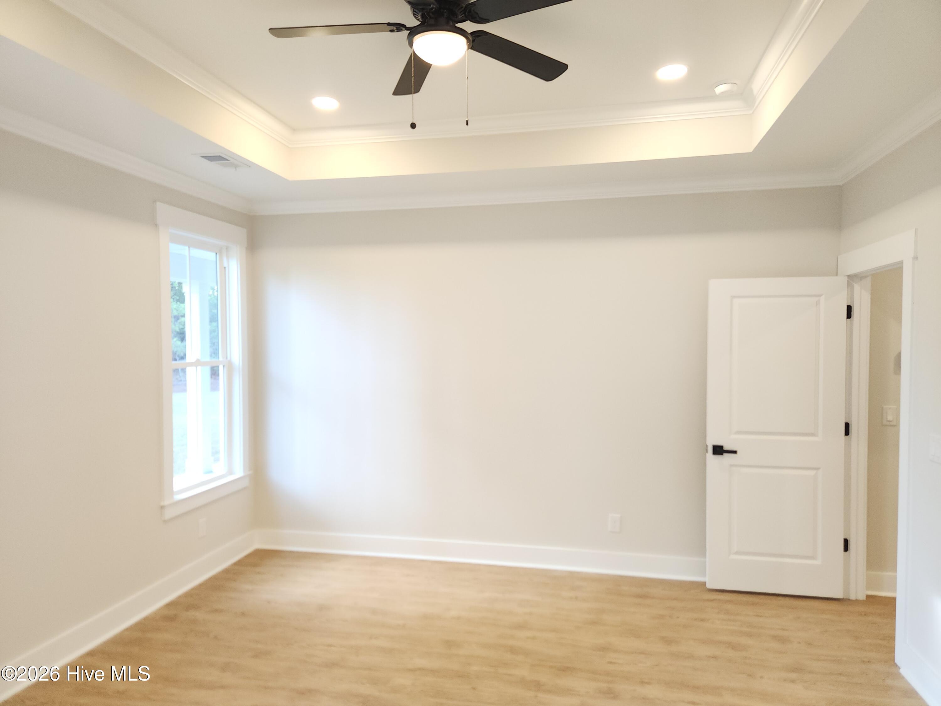 100566196 | Photo 35