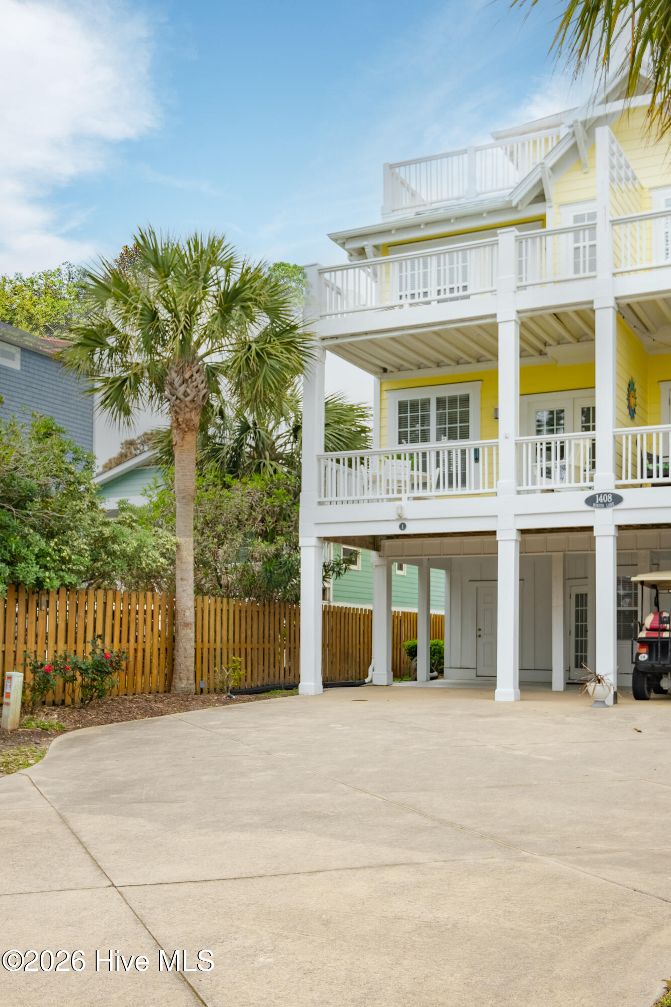 100557553 | Photo 47