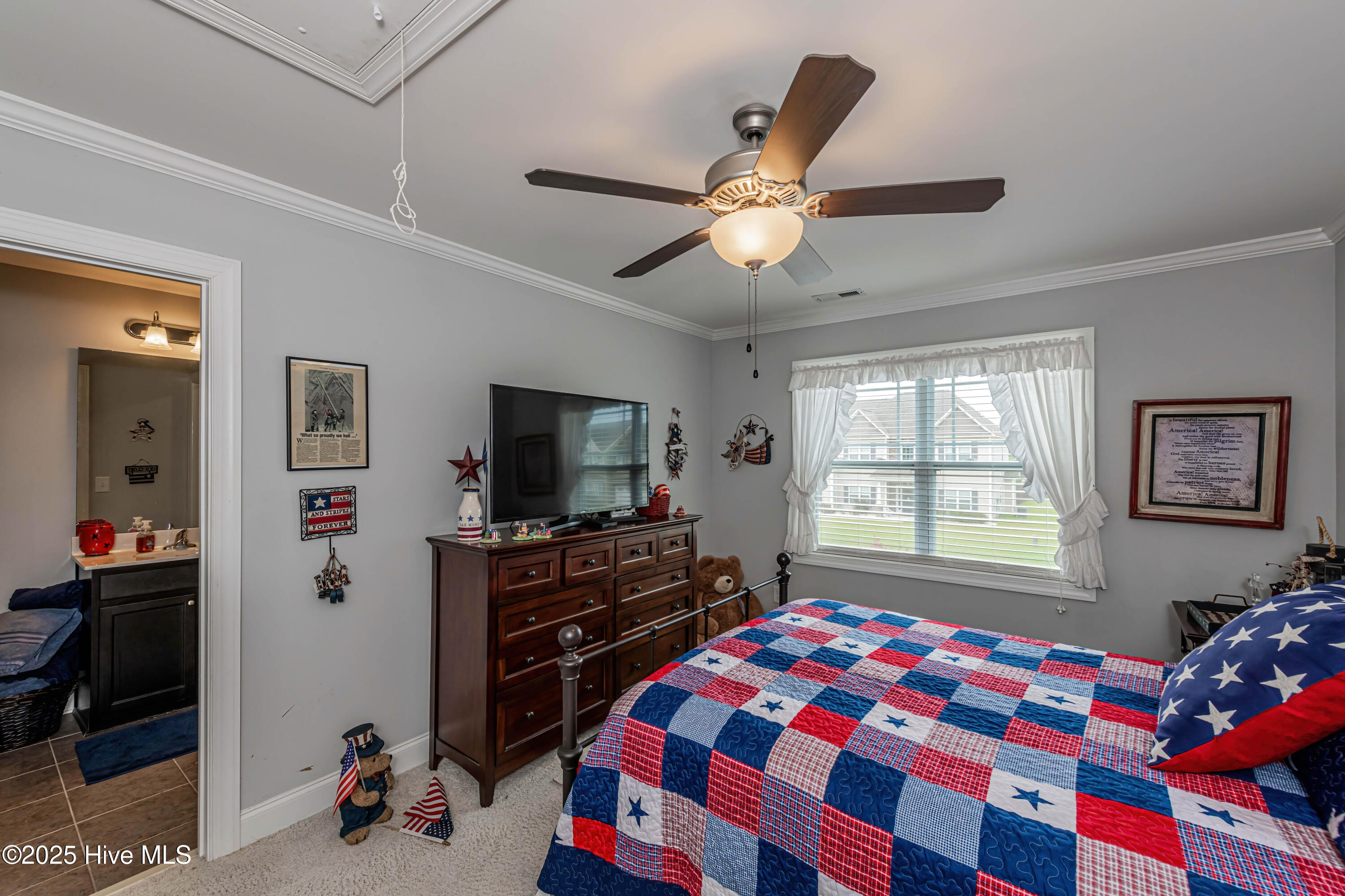 100524839 | Photo 49